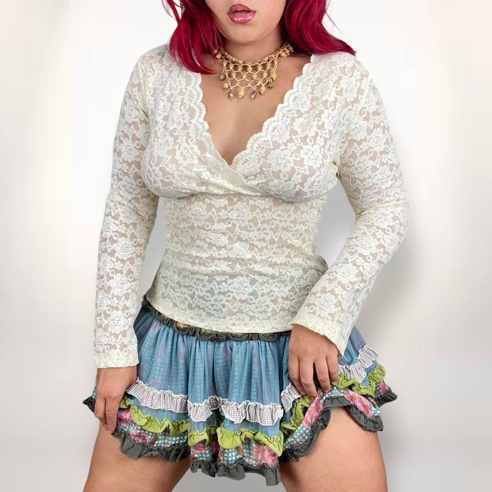 2000s Ivory Lace Top (M-L)