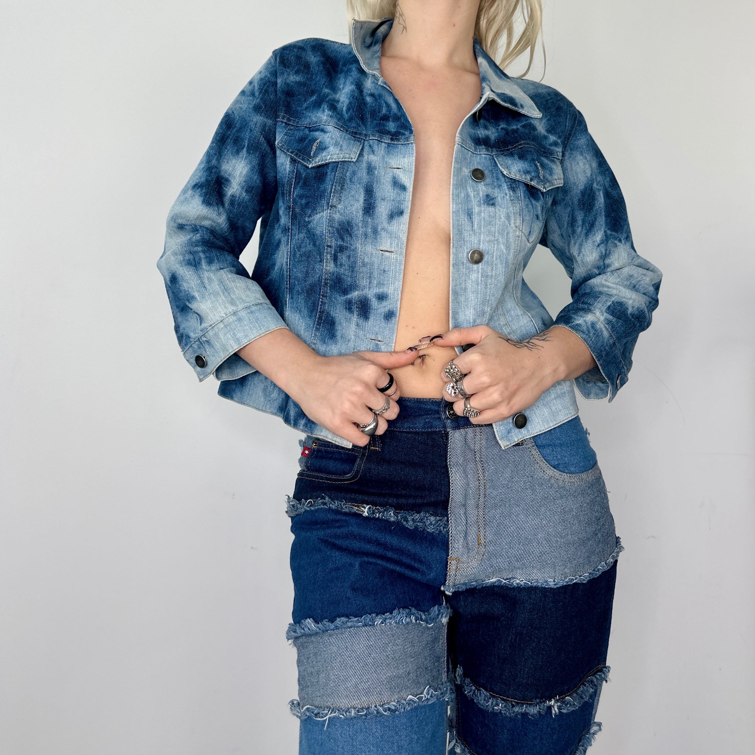 00s Bleached Cropped Denim Jacket (M)