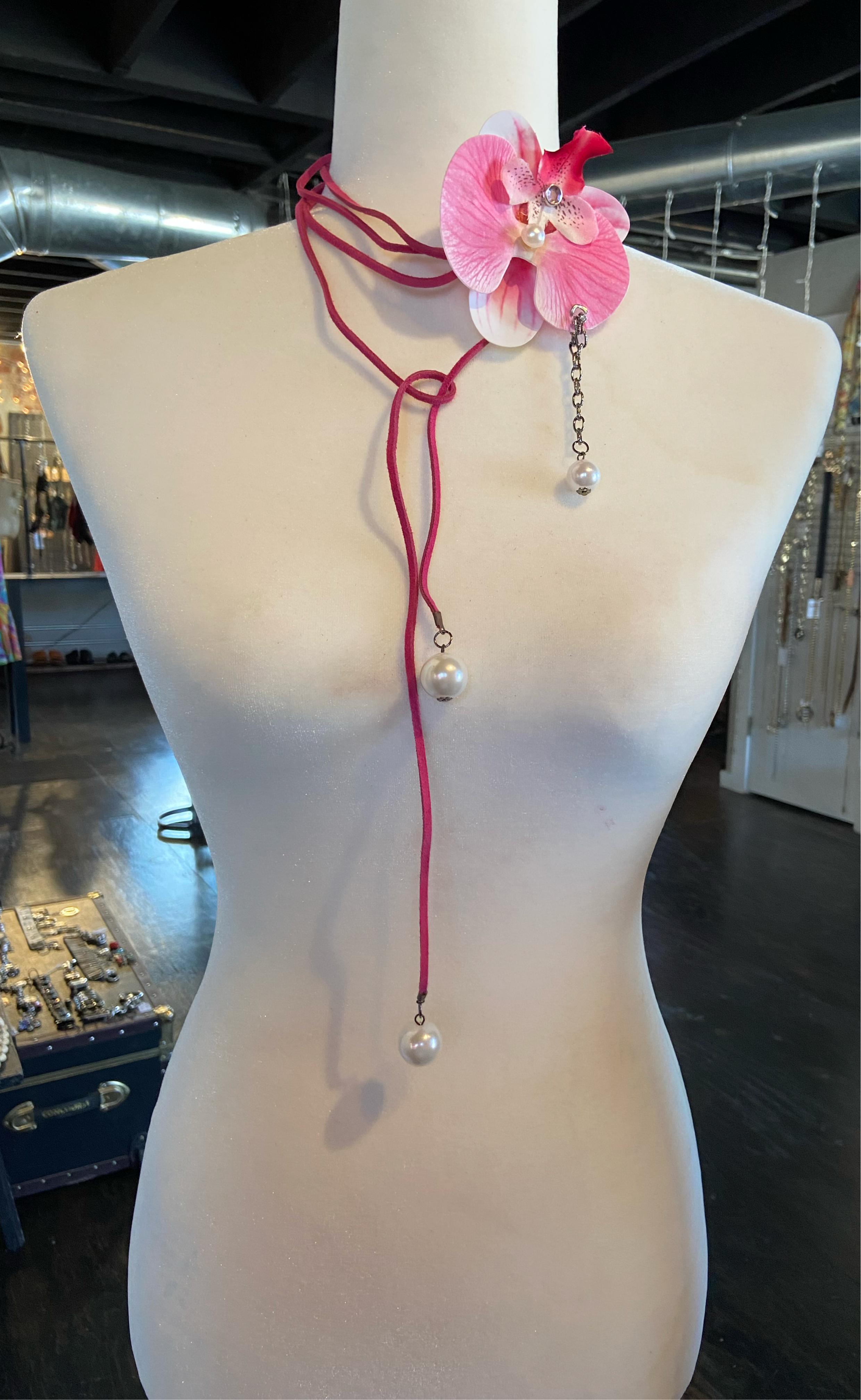 Pinky flower choker/belt