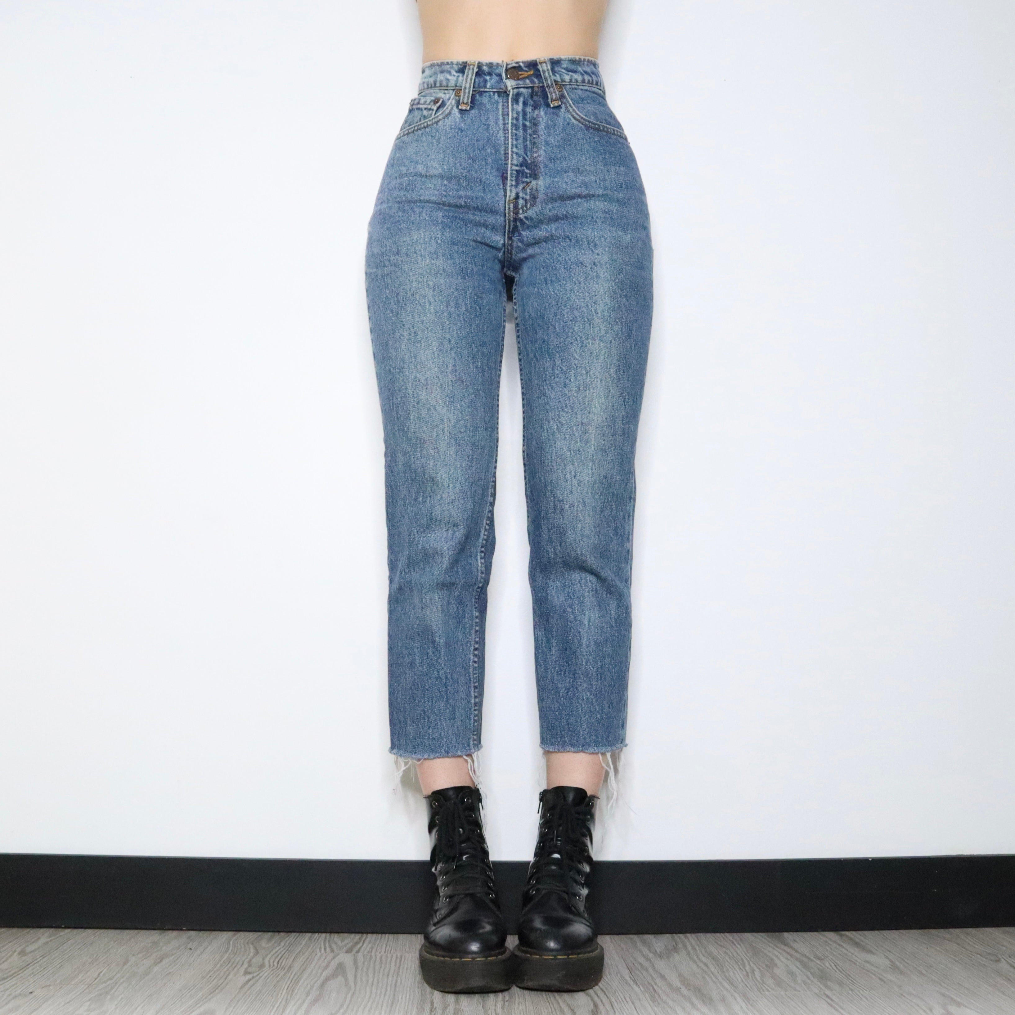 90s LEVI'S High Waisted Jeans (S)