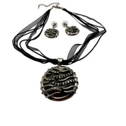 Noir Ripple Glam Set