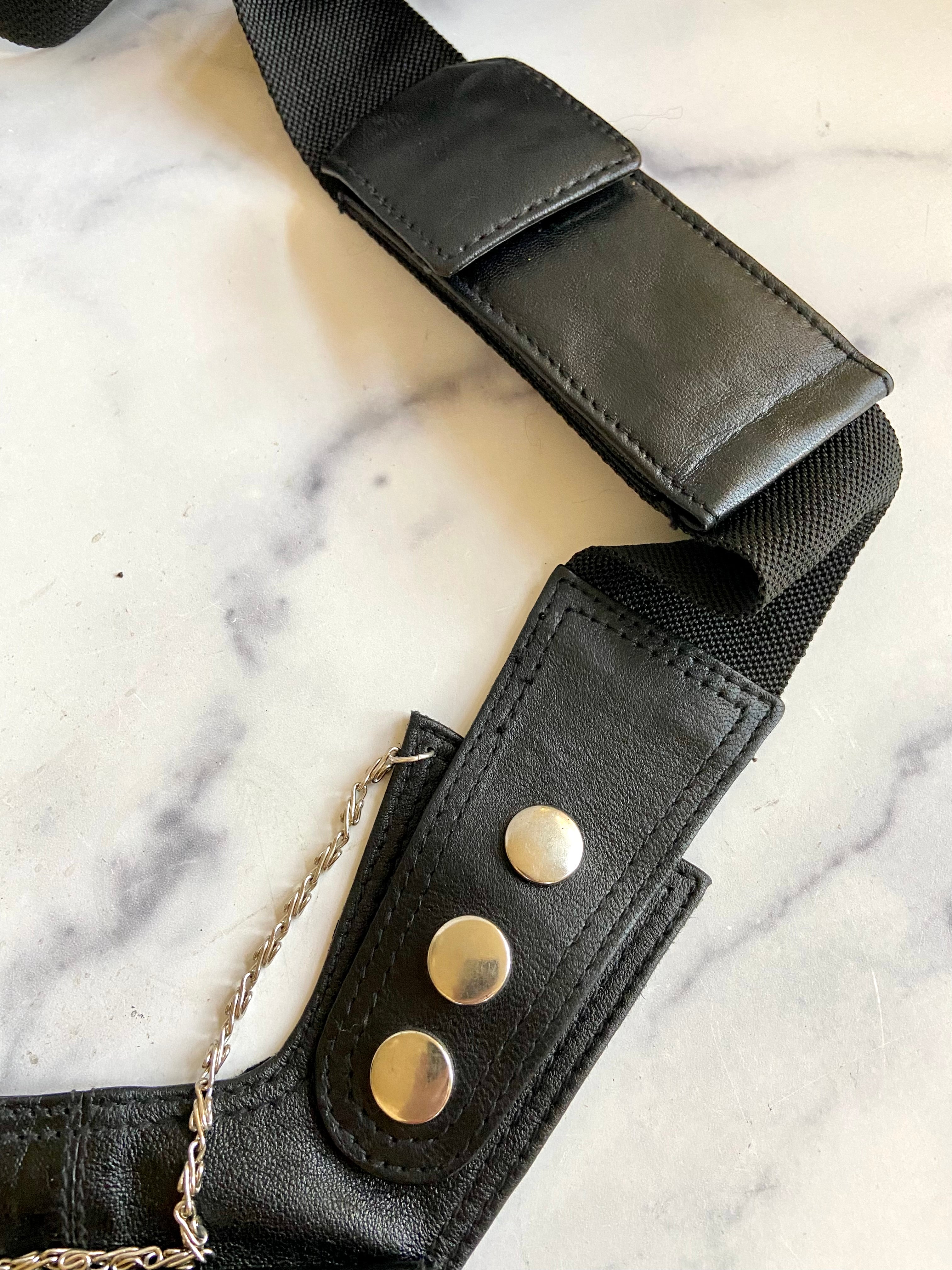 Black crossbody pocket