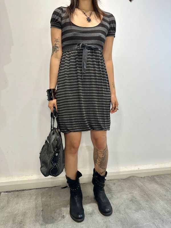 Vintage Stripe Capped Sleeve Jersey Mini Dress with Tie (M)