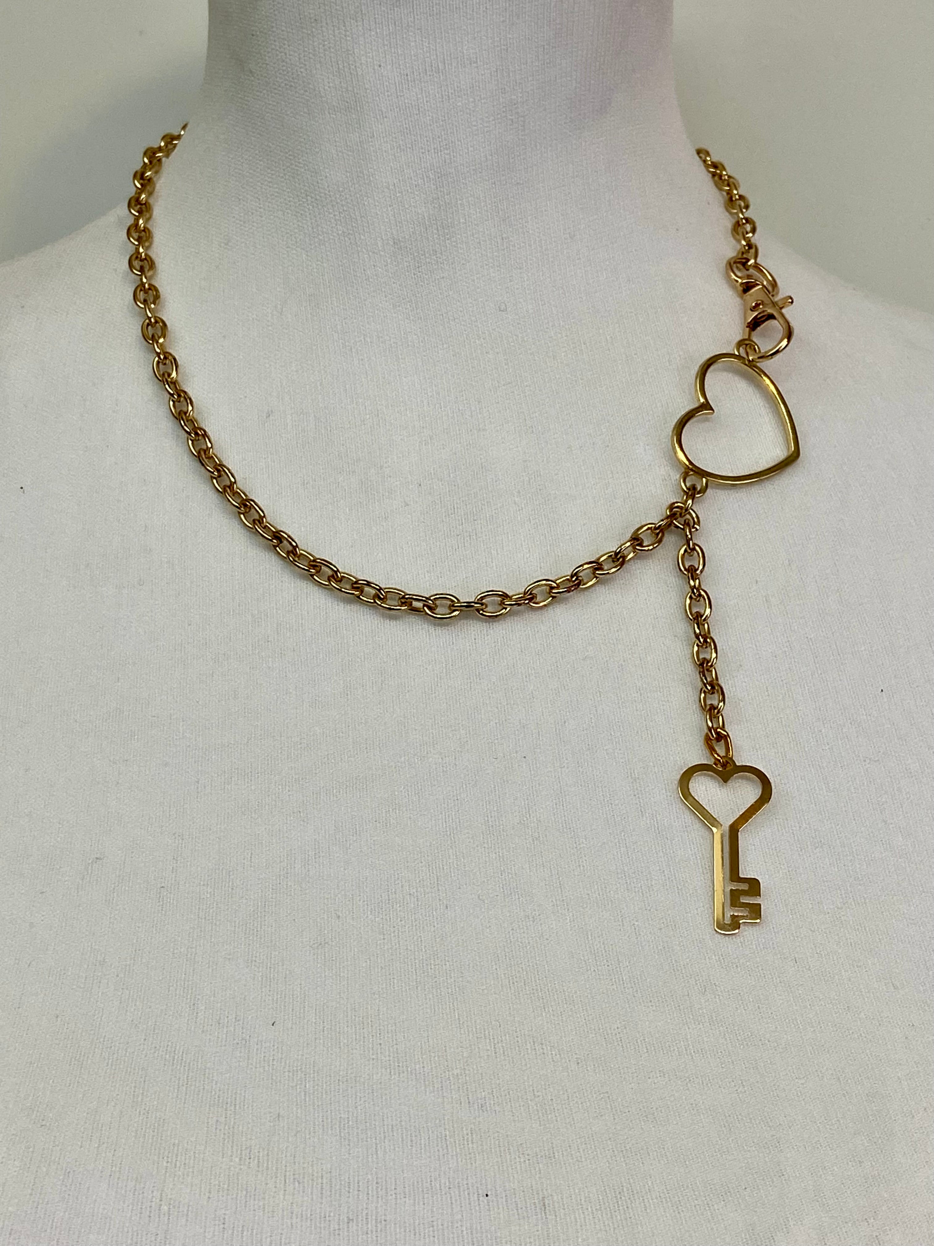 Key’s heart choker