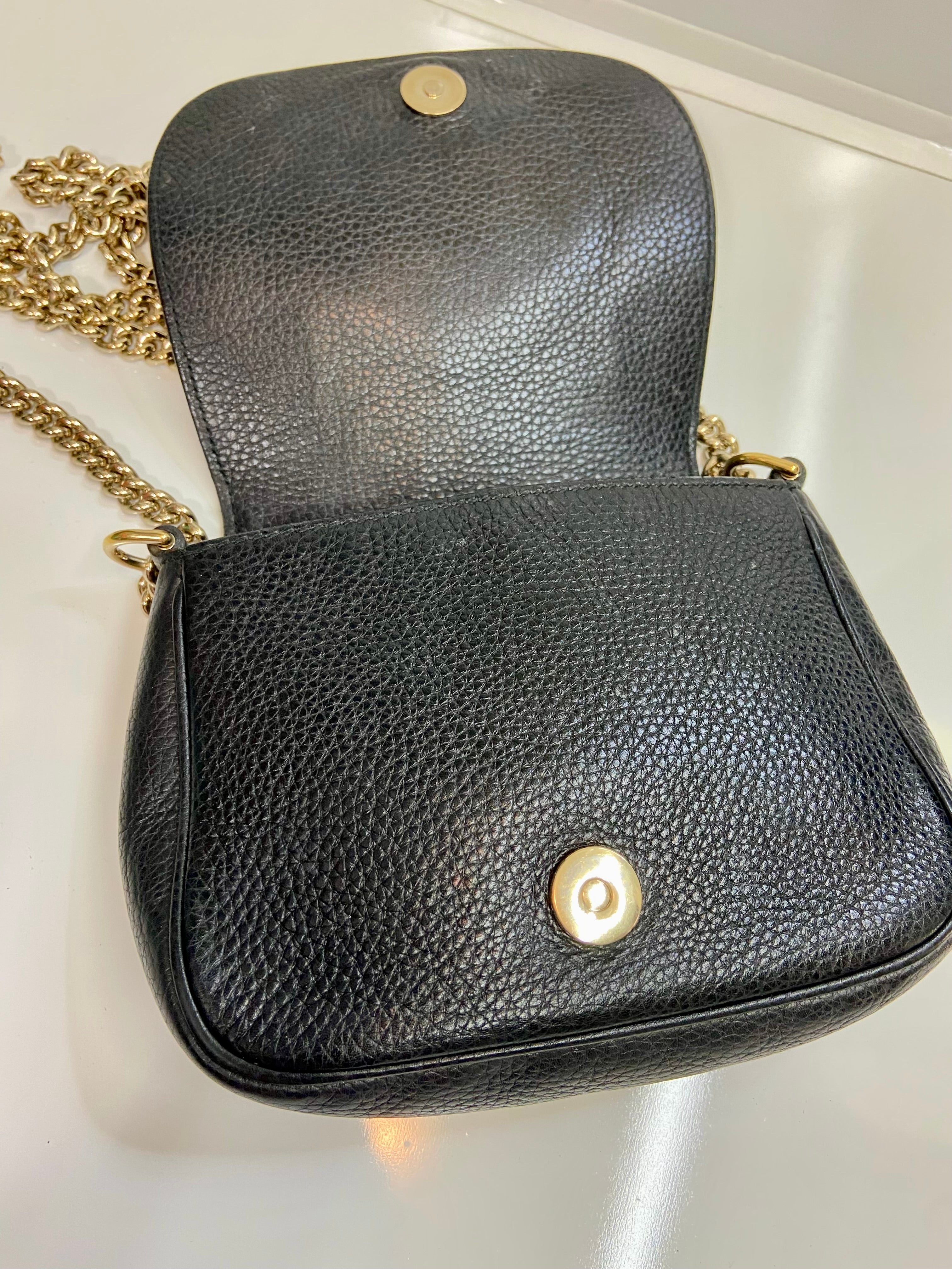 GUCCI Pebbled Calfskin
Small Soho Flap Crossbody