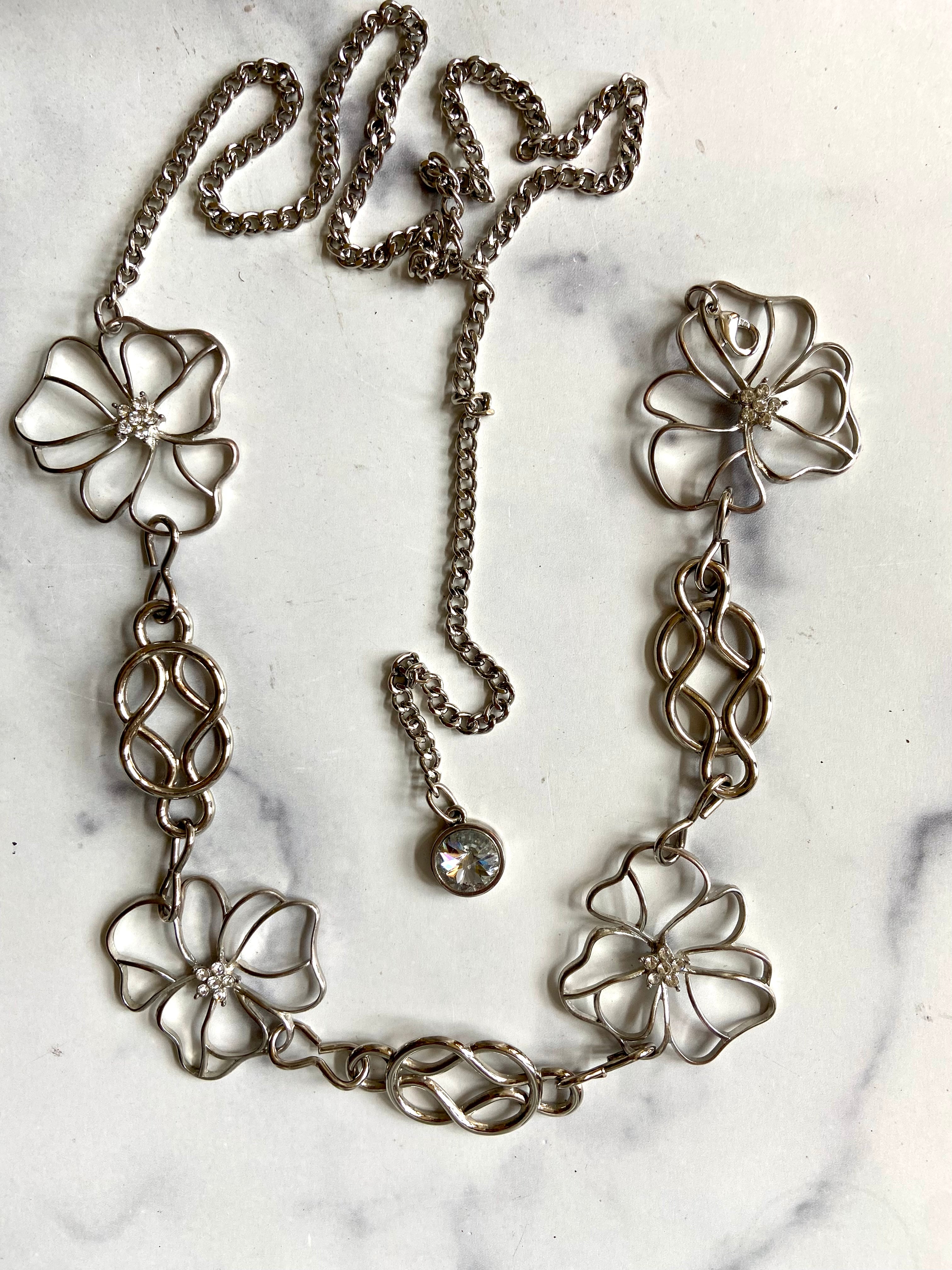 Flowers chain belt