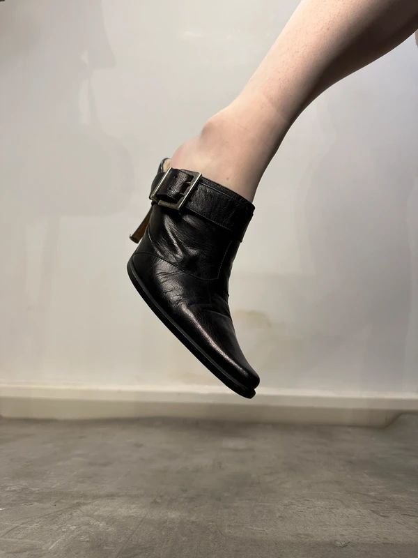 Vintage Italian Gothic Buckle Pointed Slip on Stiletto Heels (UK 5)