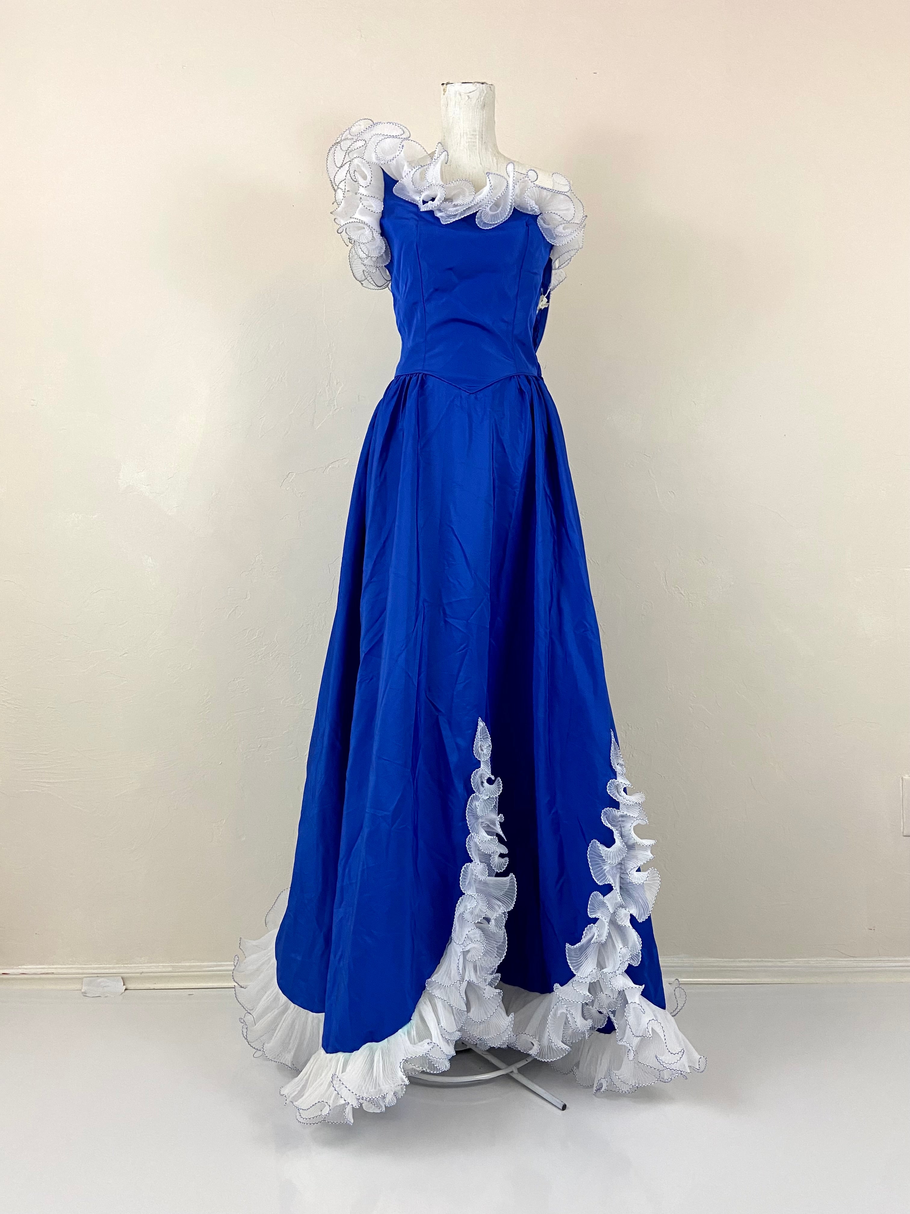 Blue dress