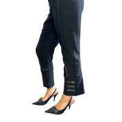 Vintage Parisian Black Capri Pants (US 6/8)