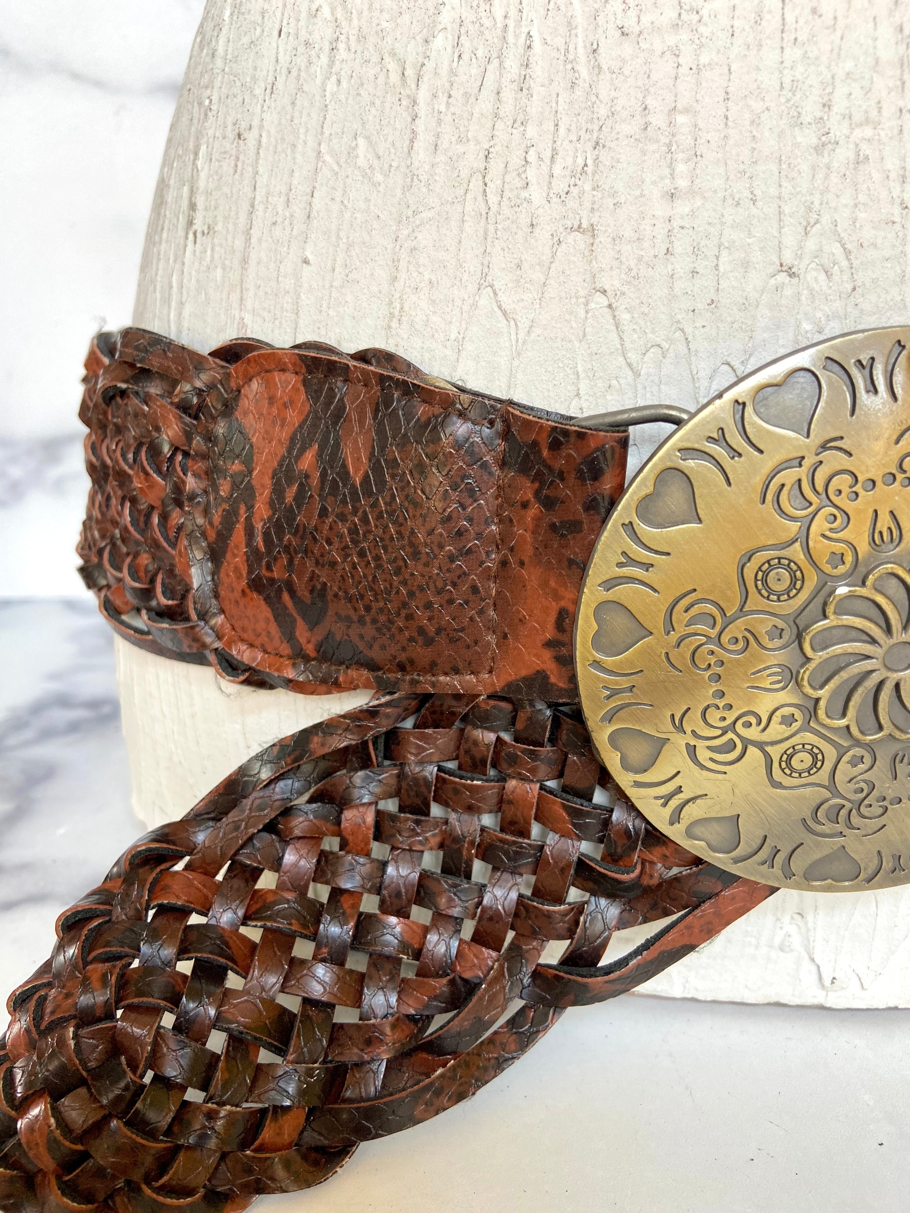 Vintage brown leather belt