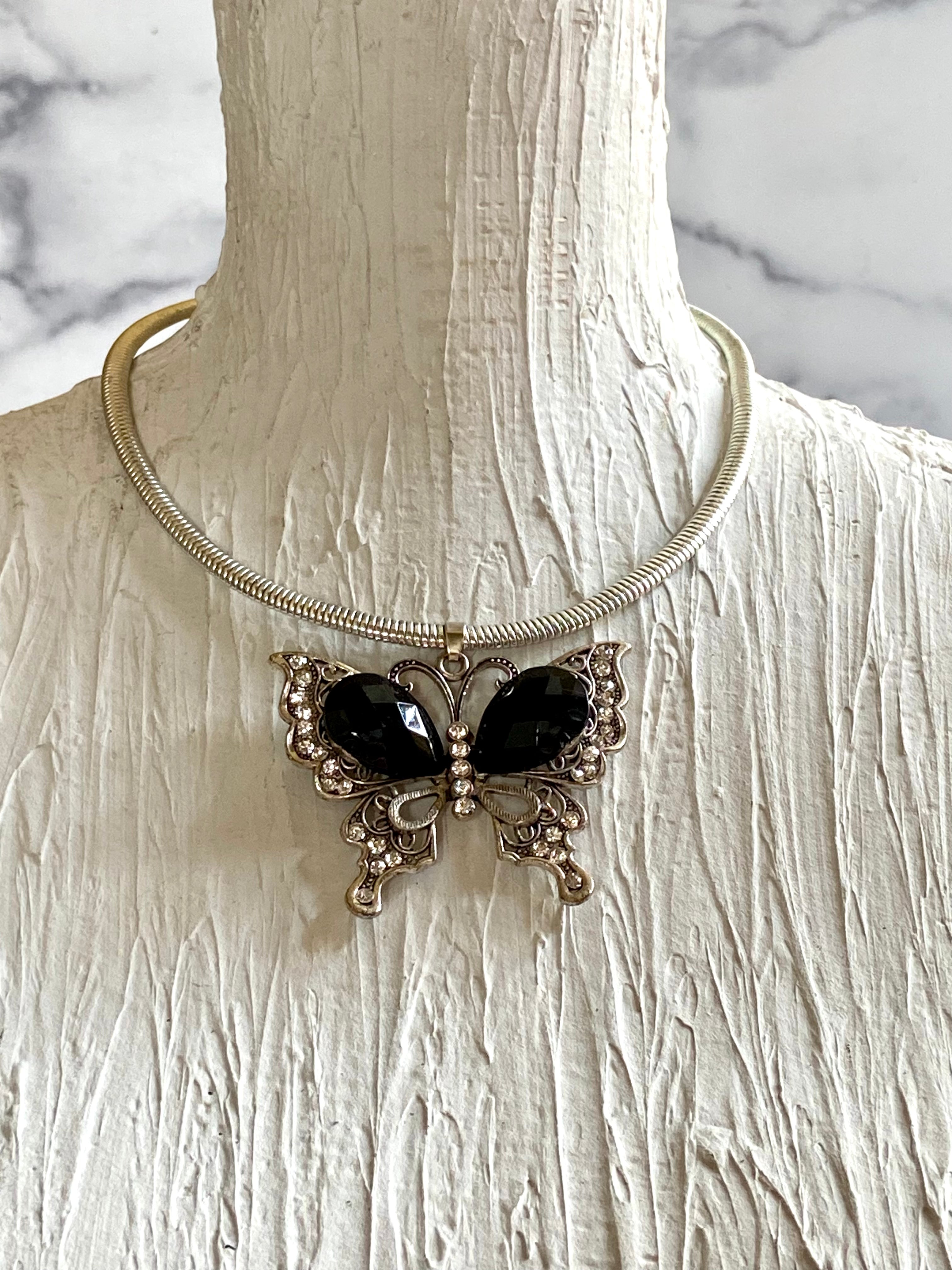 Black butterfly choker