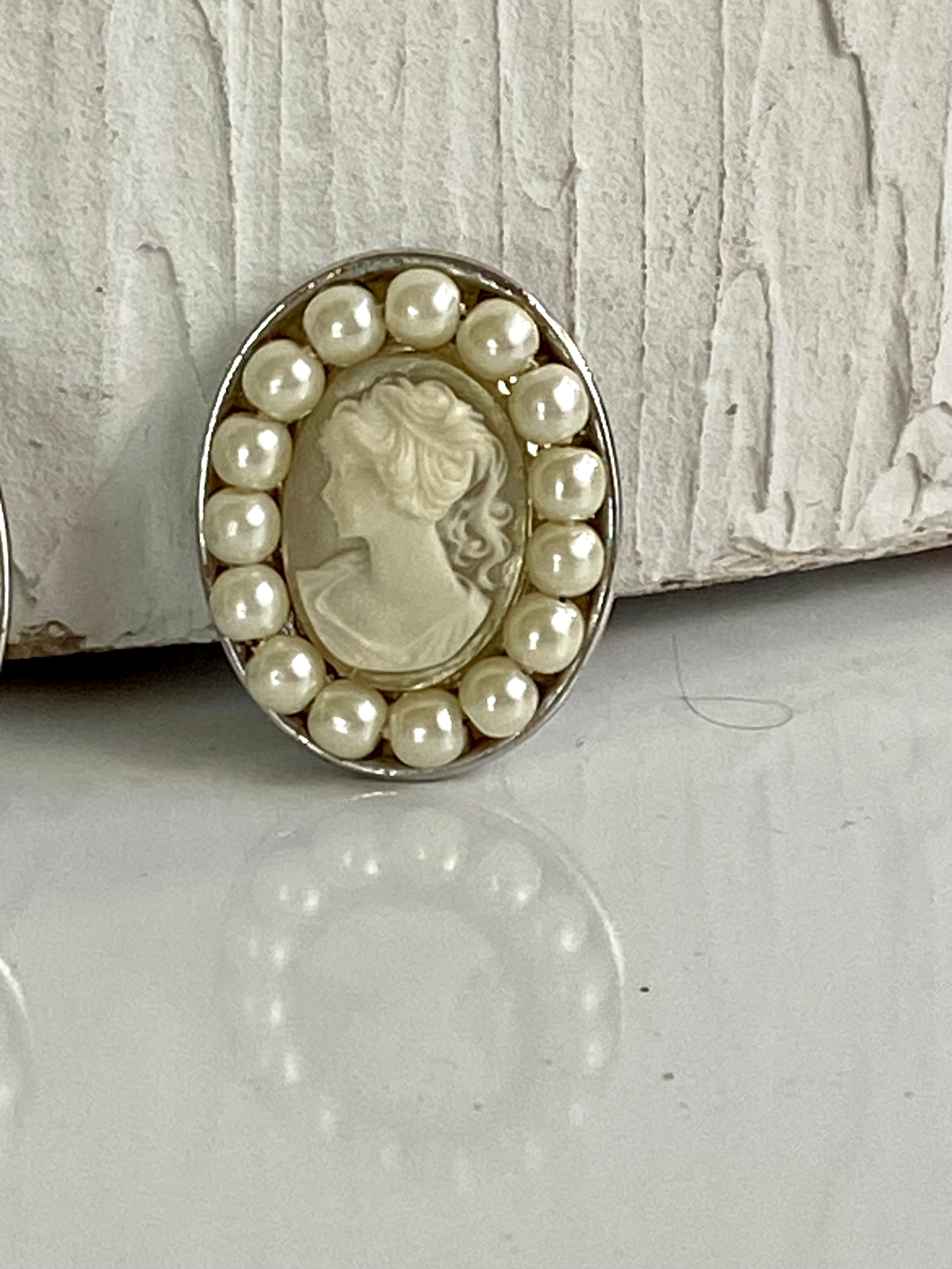 Vintage earring