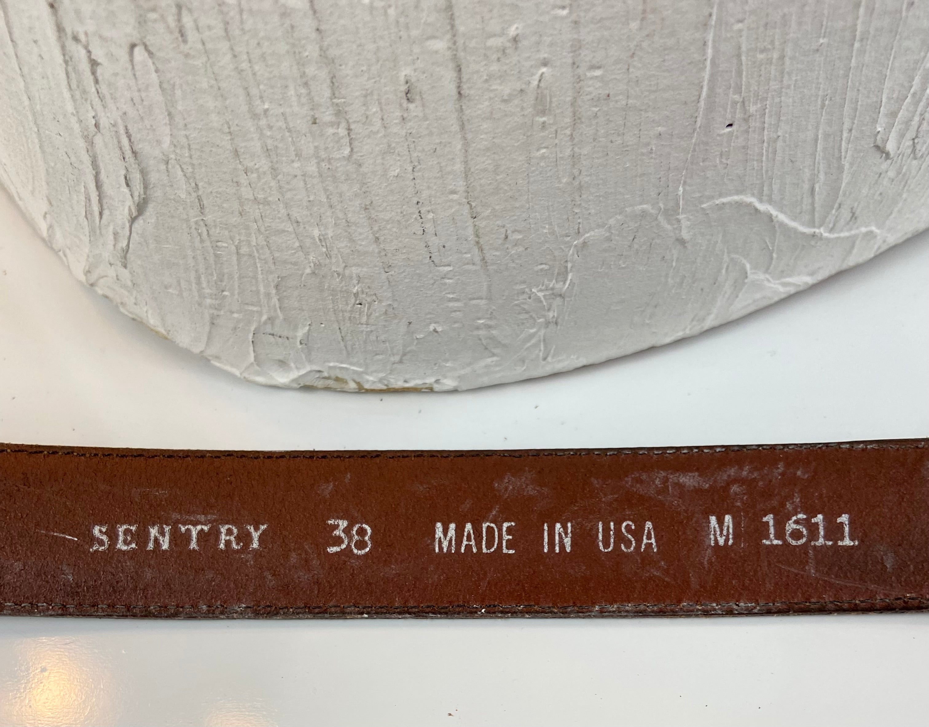 Sentry vintage leather belt