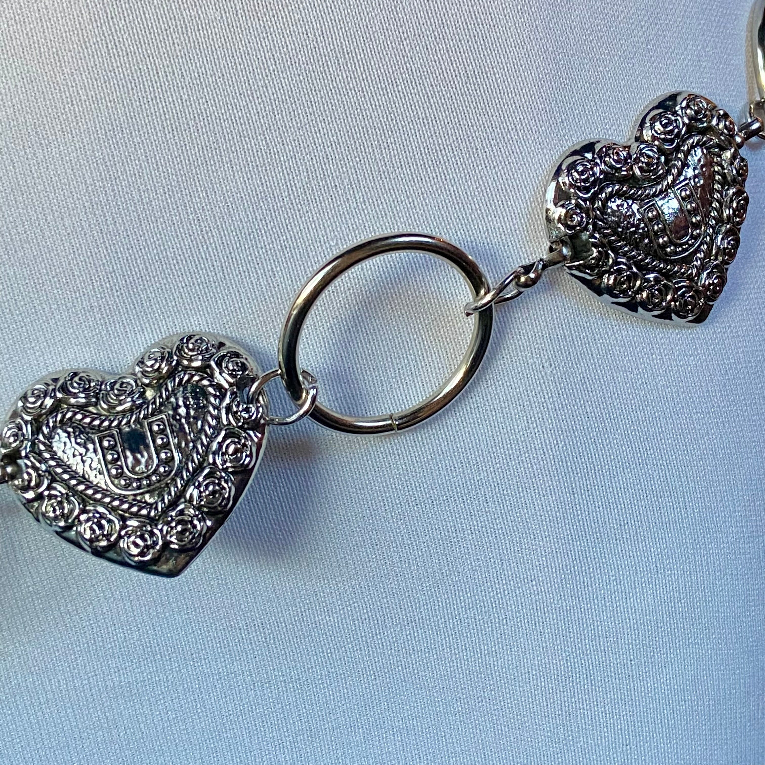 Little hearts chain belt