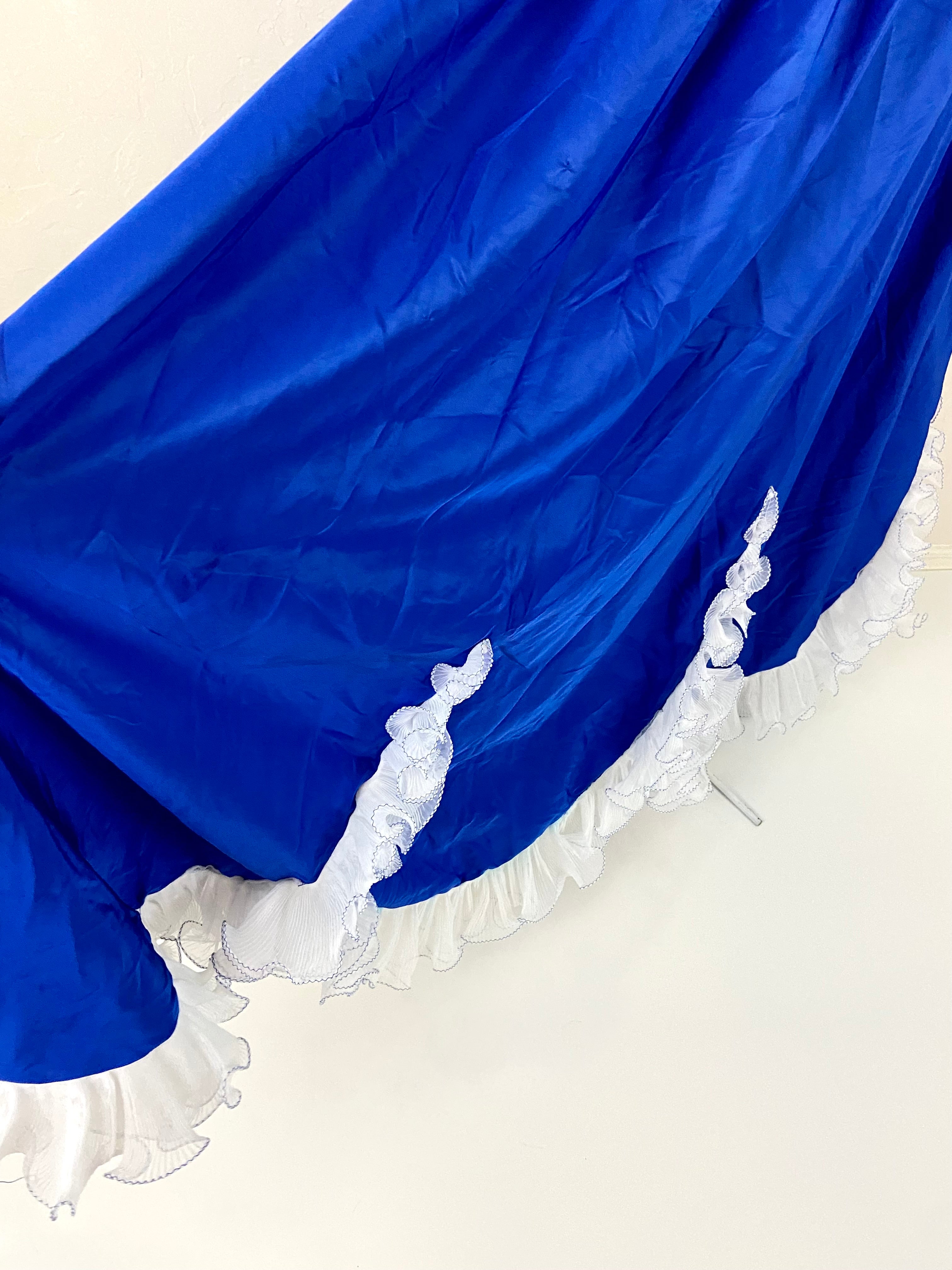 Blue dress