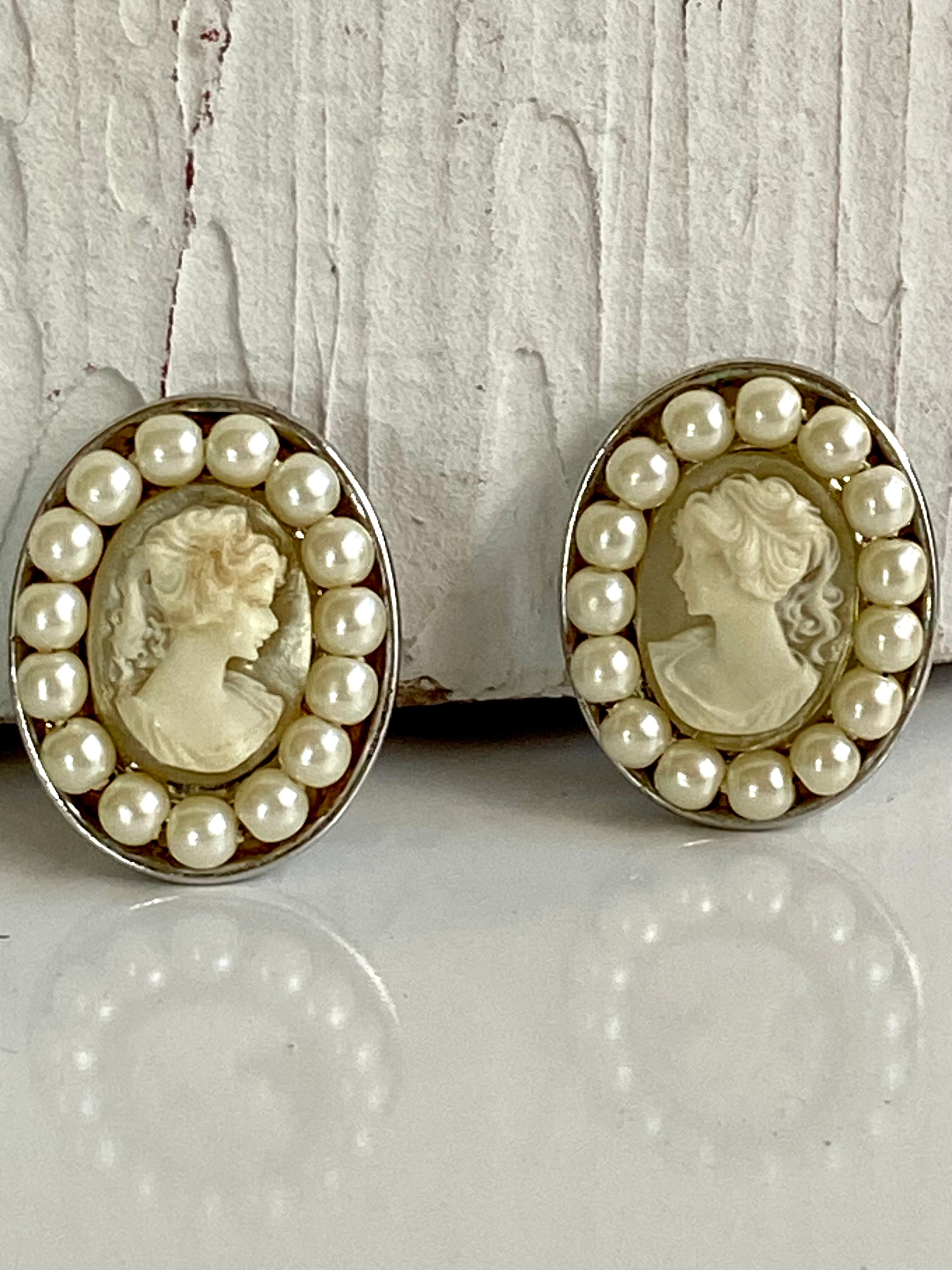 Vintage earring