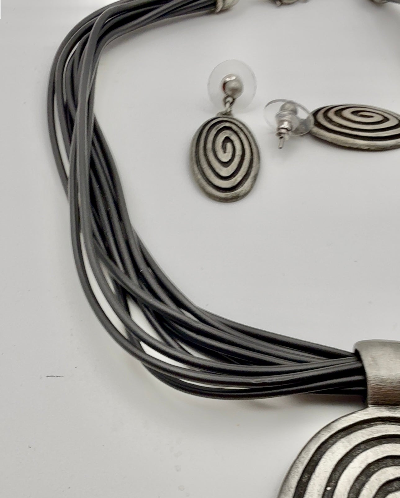 Oval Spiral Pendant set