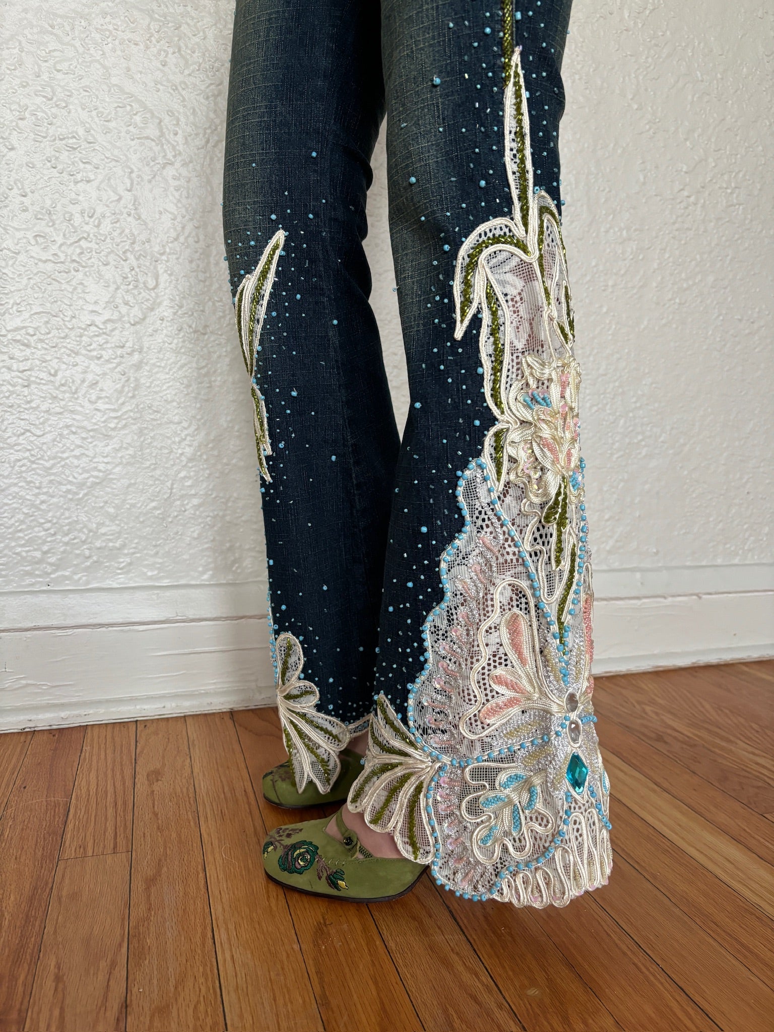 2000s Mid-Rise Beaded Popstar Jeans (S)
