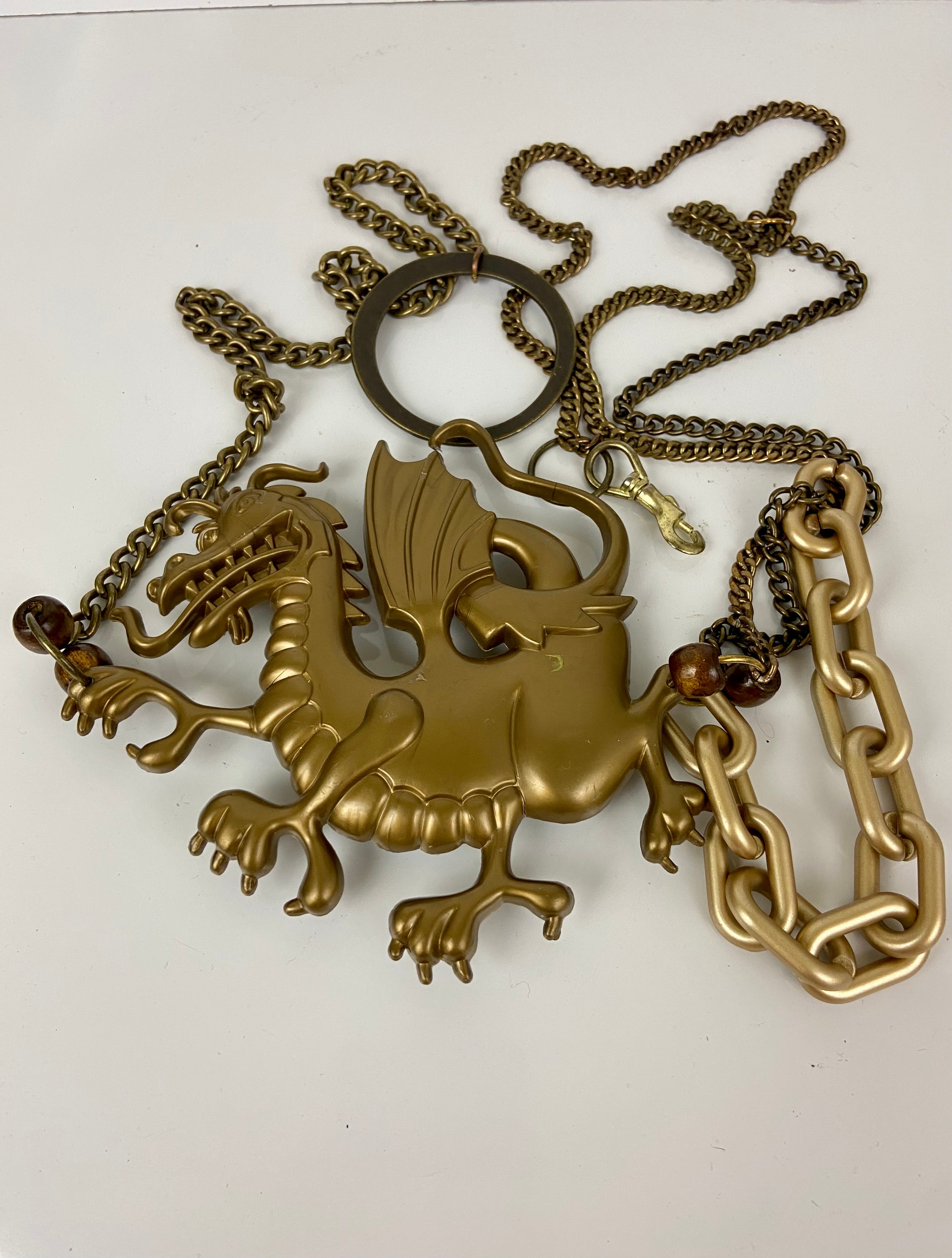 Golden tone dragon 🐉 belt