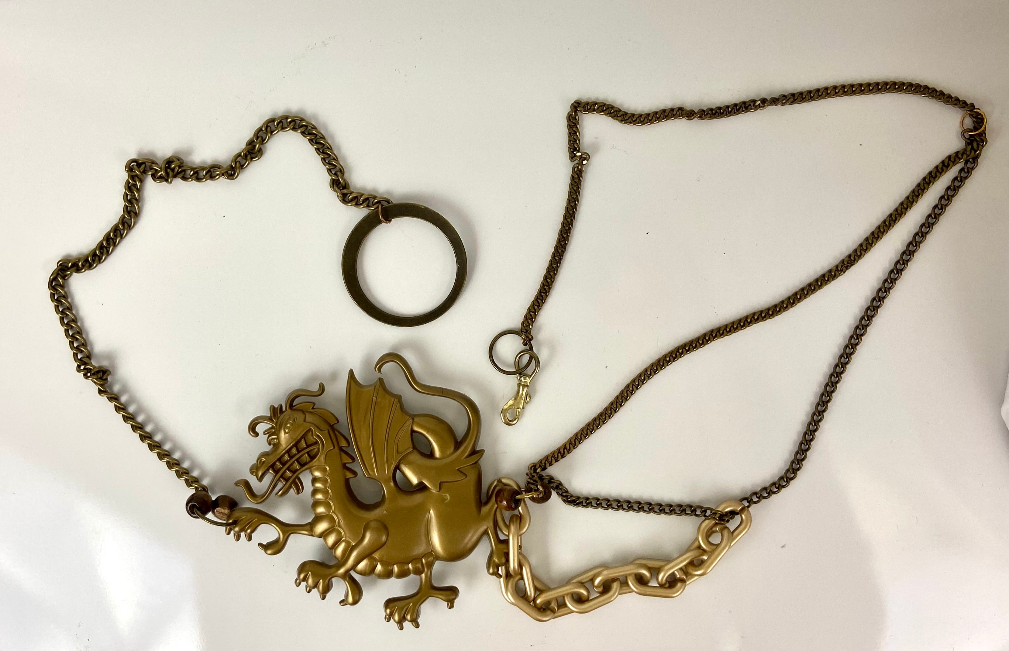 Golden tone dragon 🐉 belt