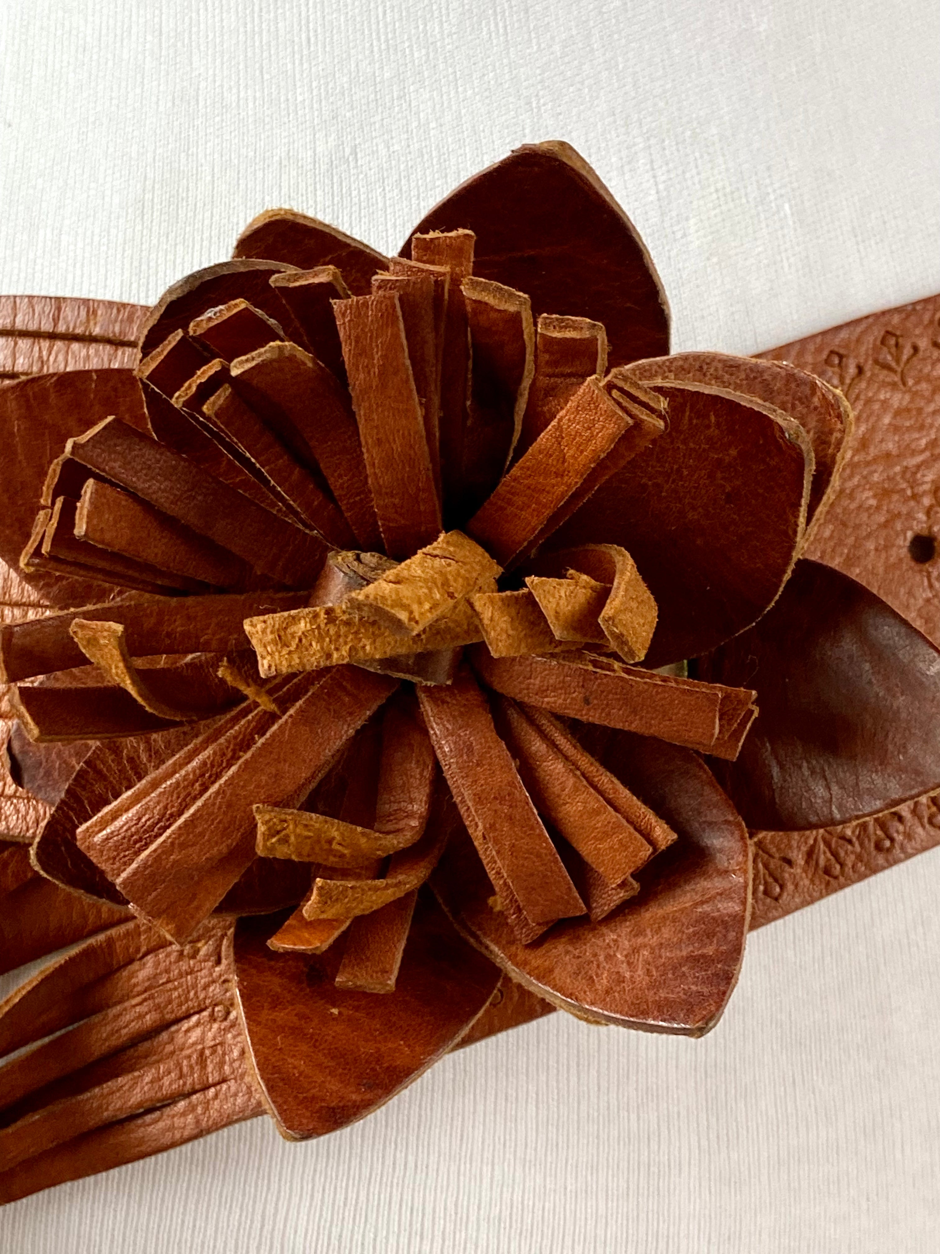 Flower leather belt