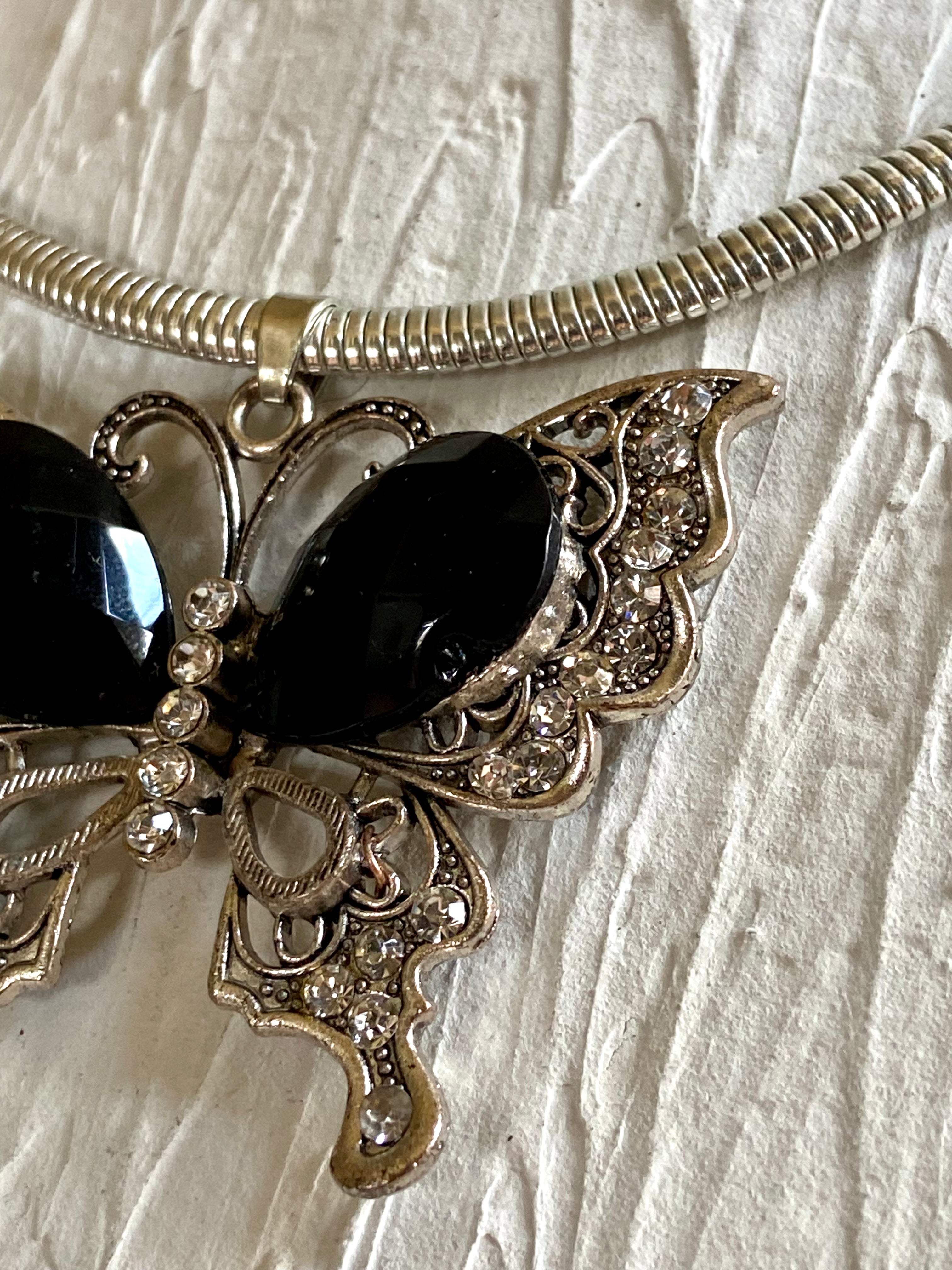 Black butterfly choker
