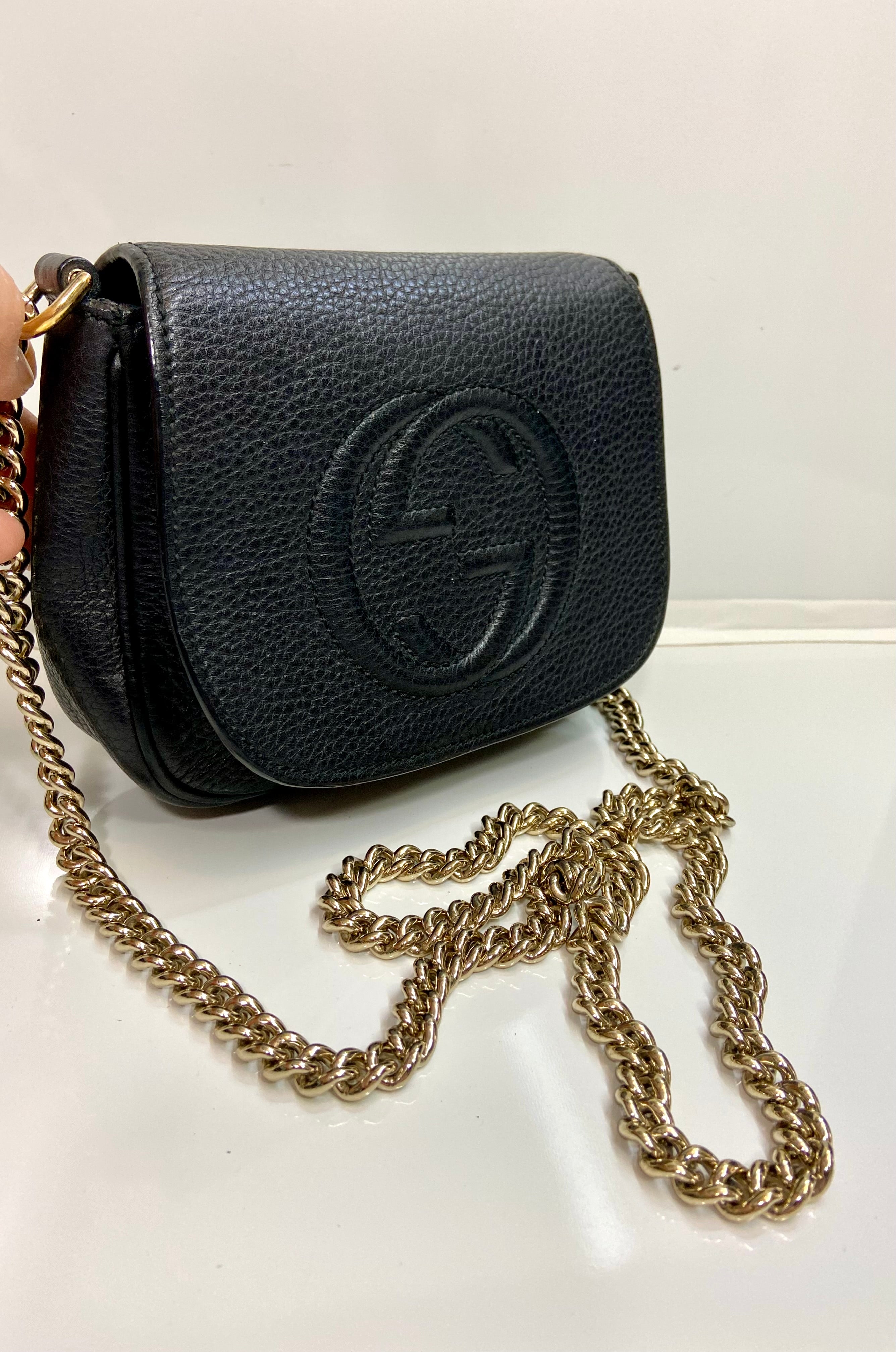 GUCCI Pebbled Calfskin
Small Soho Flap Crossbody
