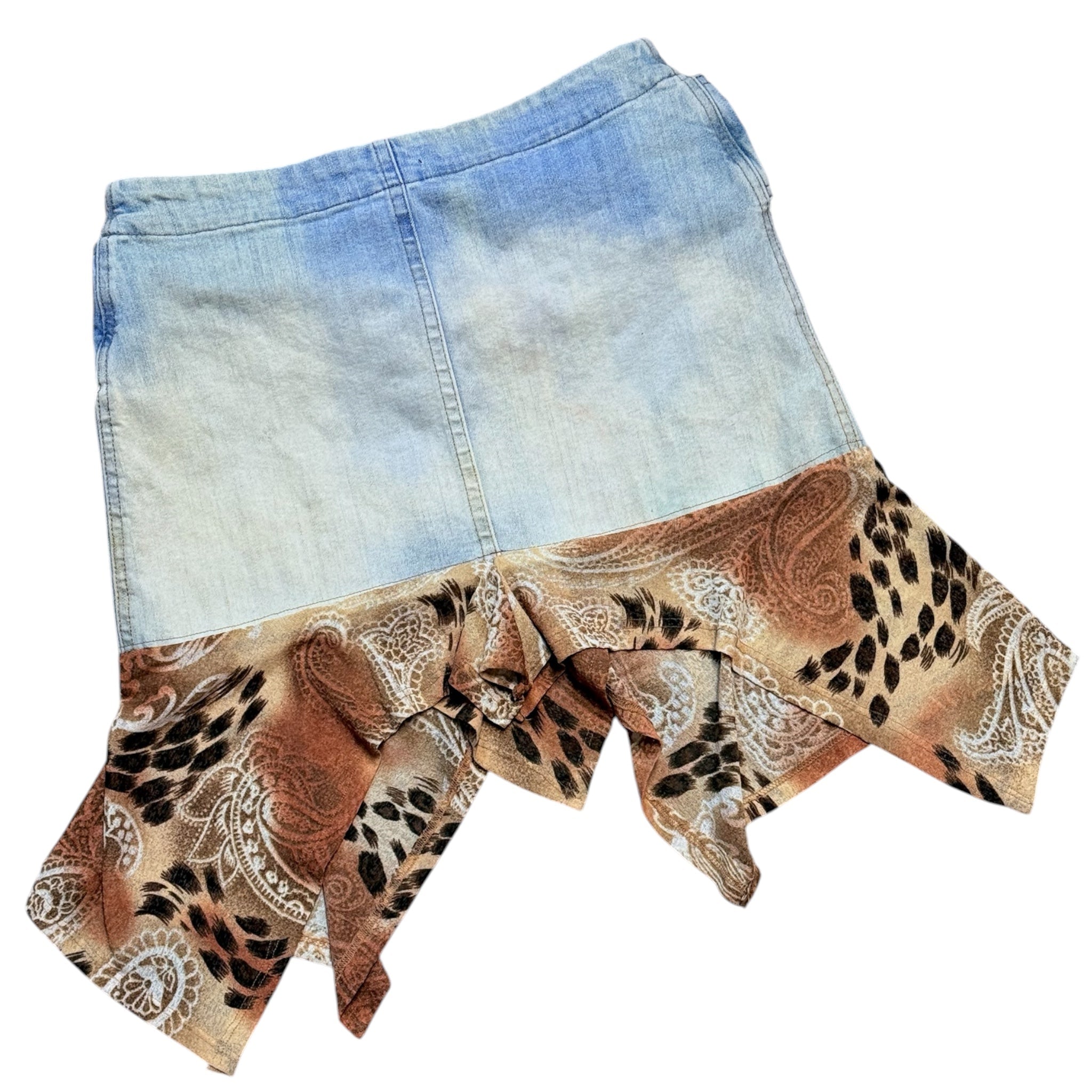 RARE Bebe belted Y2K skirt (S)