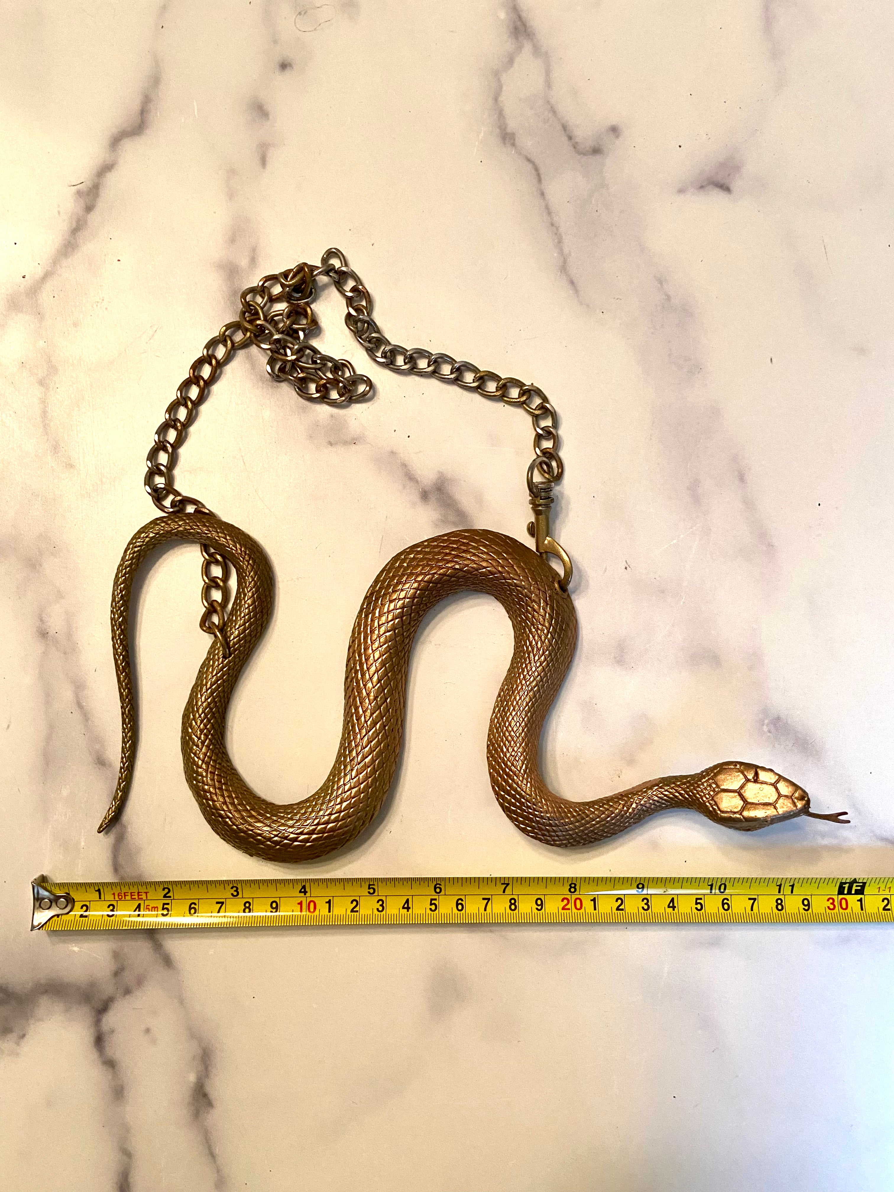 Watch out the snake choker