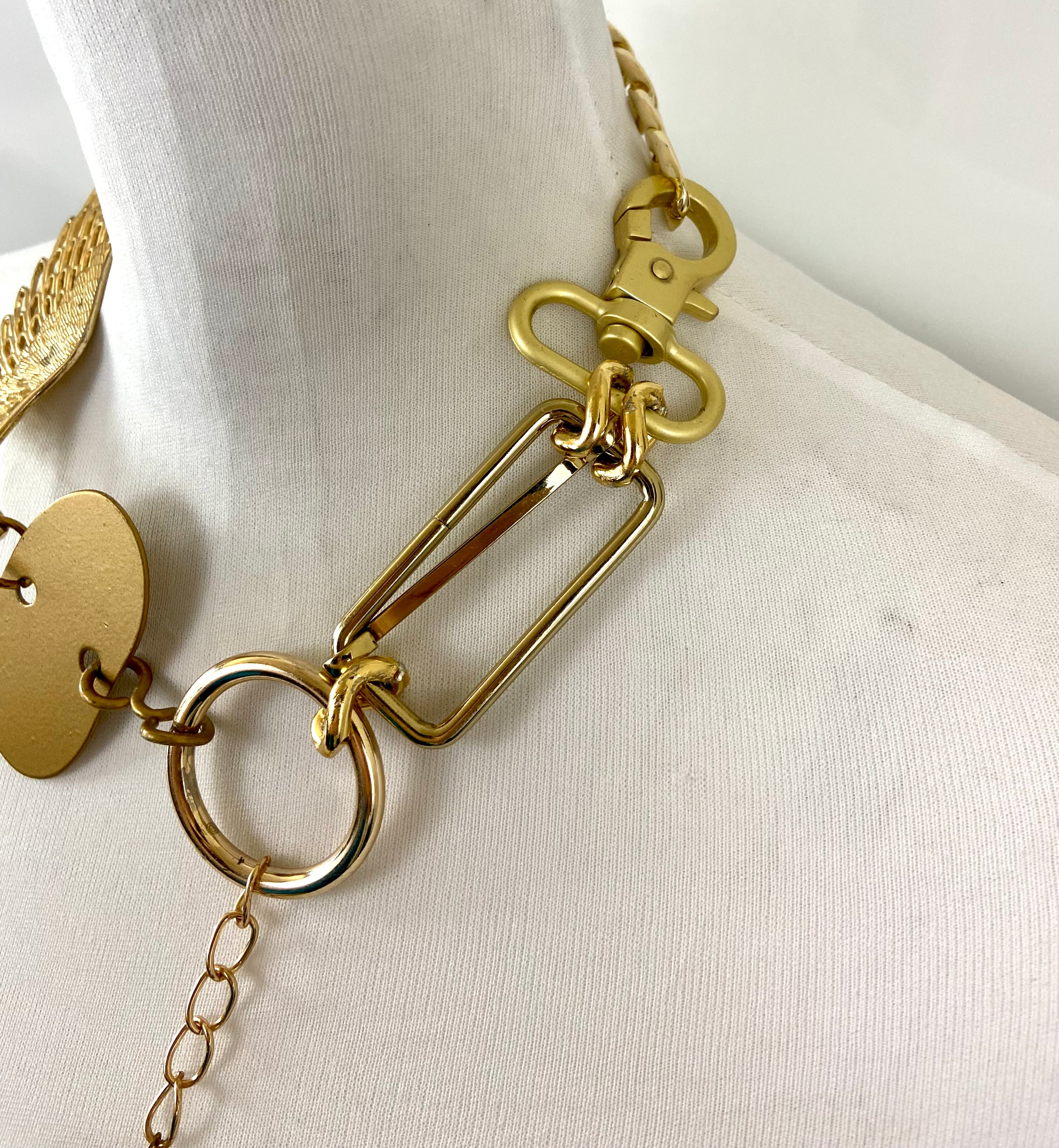 Busy gold choker