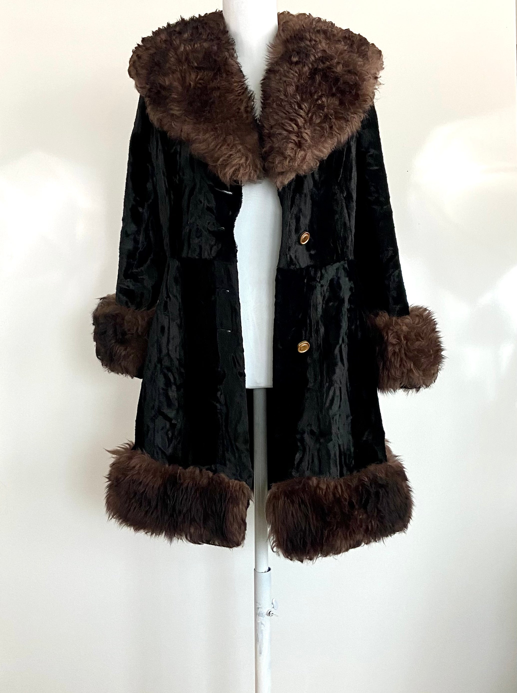 Vintage Black furry Coat (L)