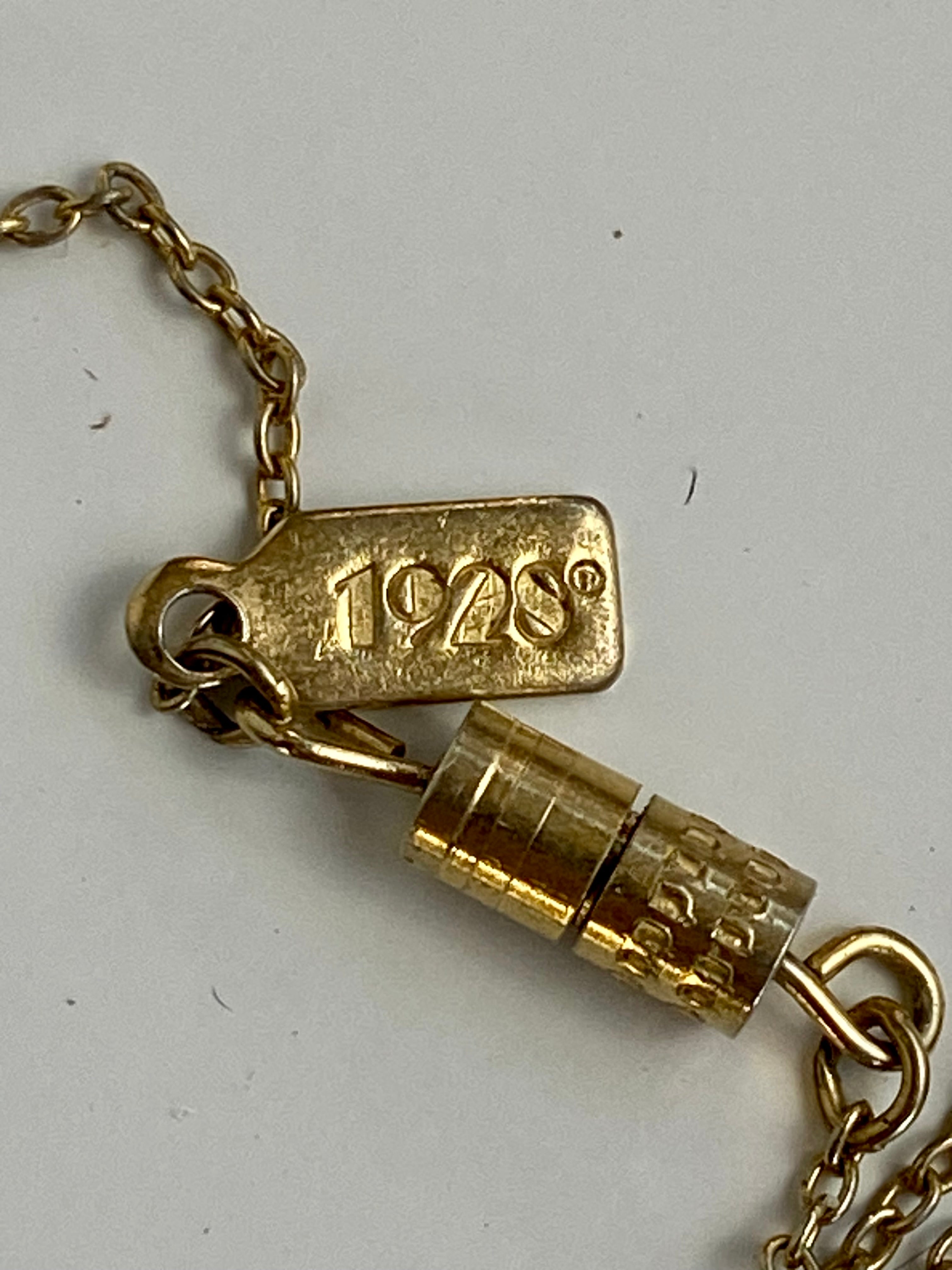 Vintage rosé necklace