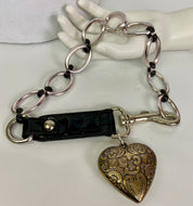 Lock my heart choker