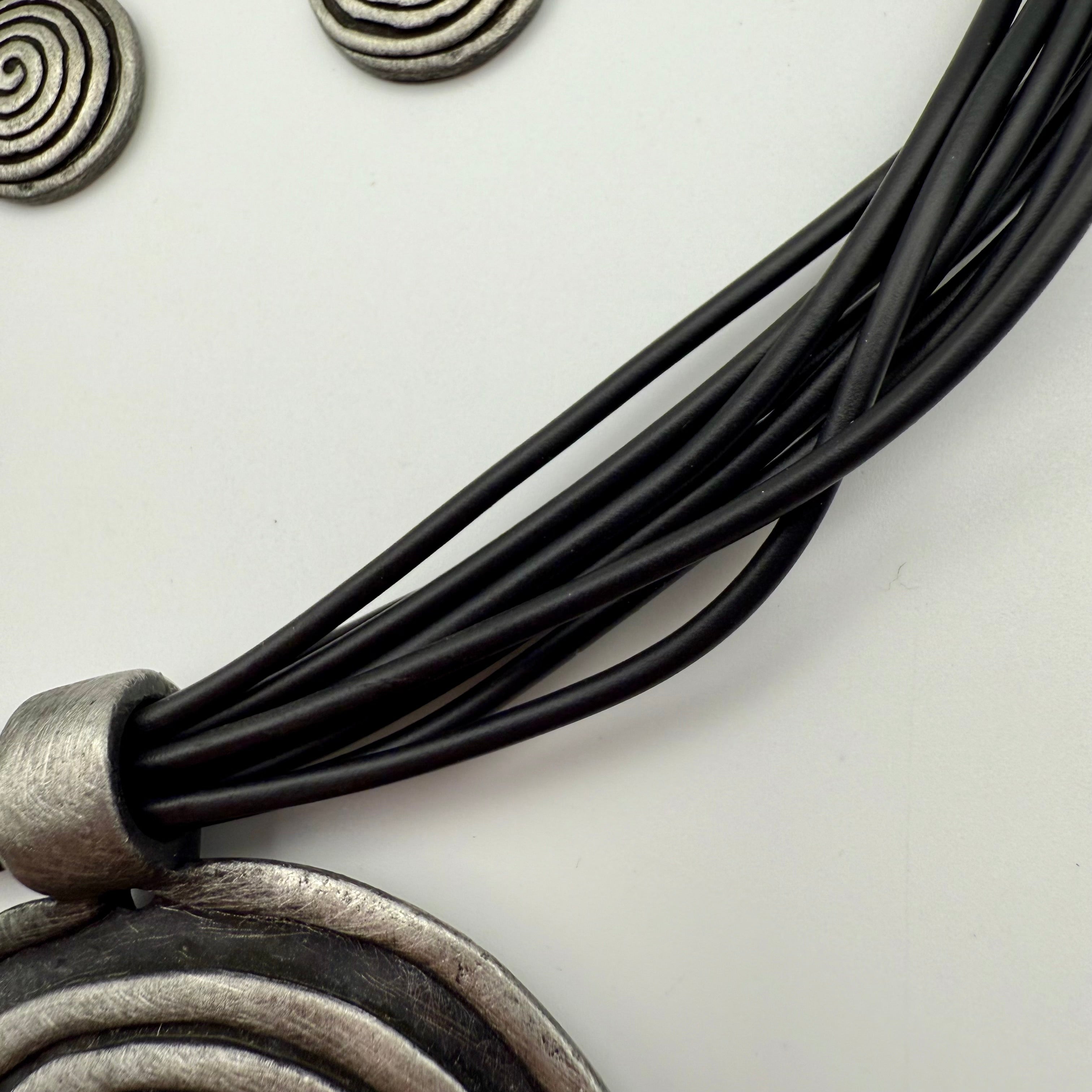 Circle Spiral Pendant set