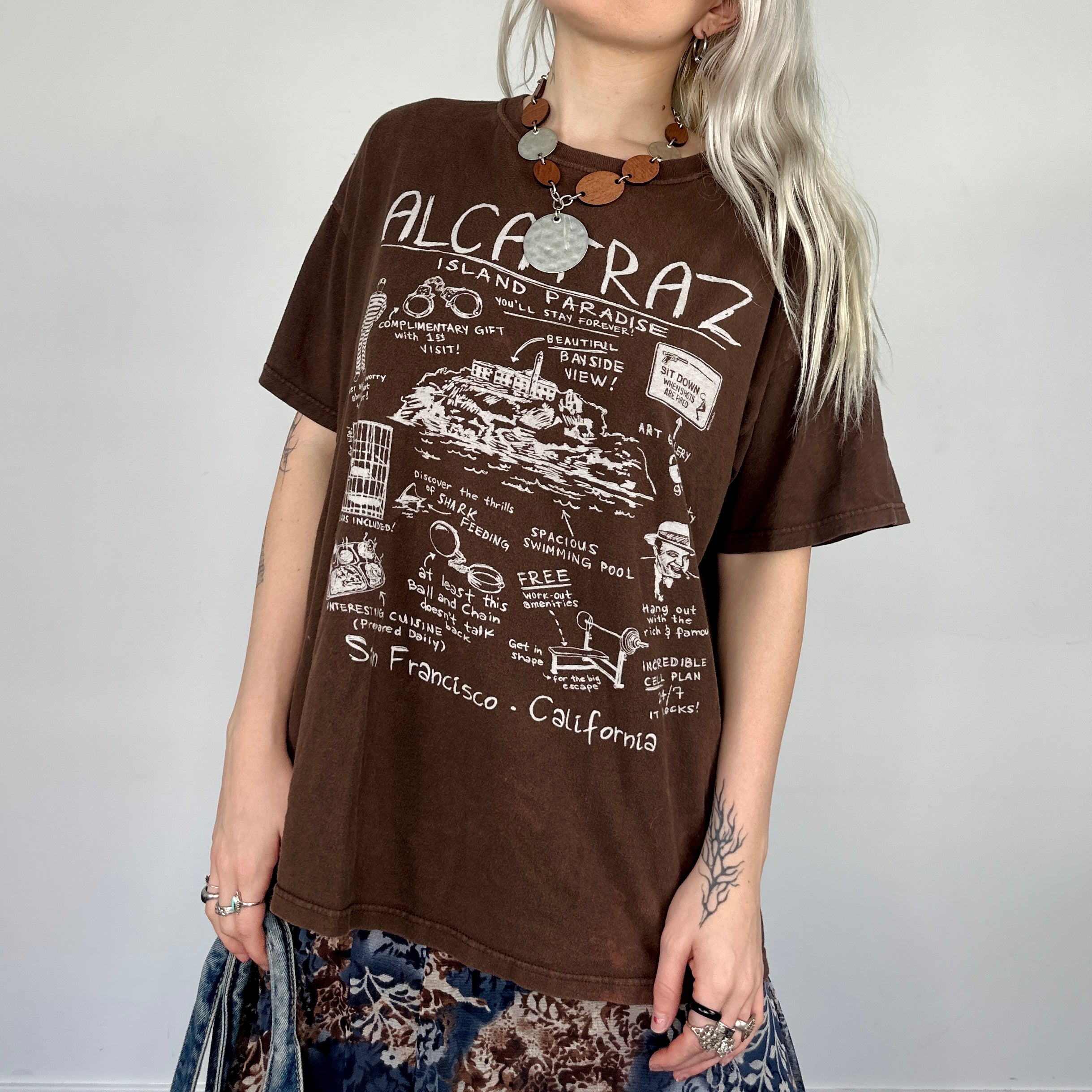 Alcatraz Graphic T-Shirt (L)