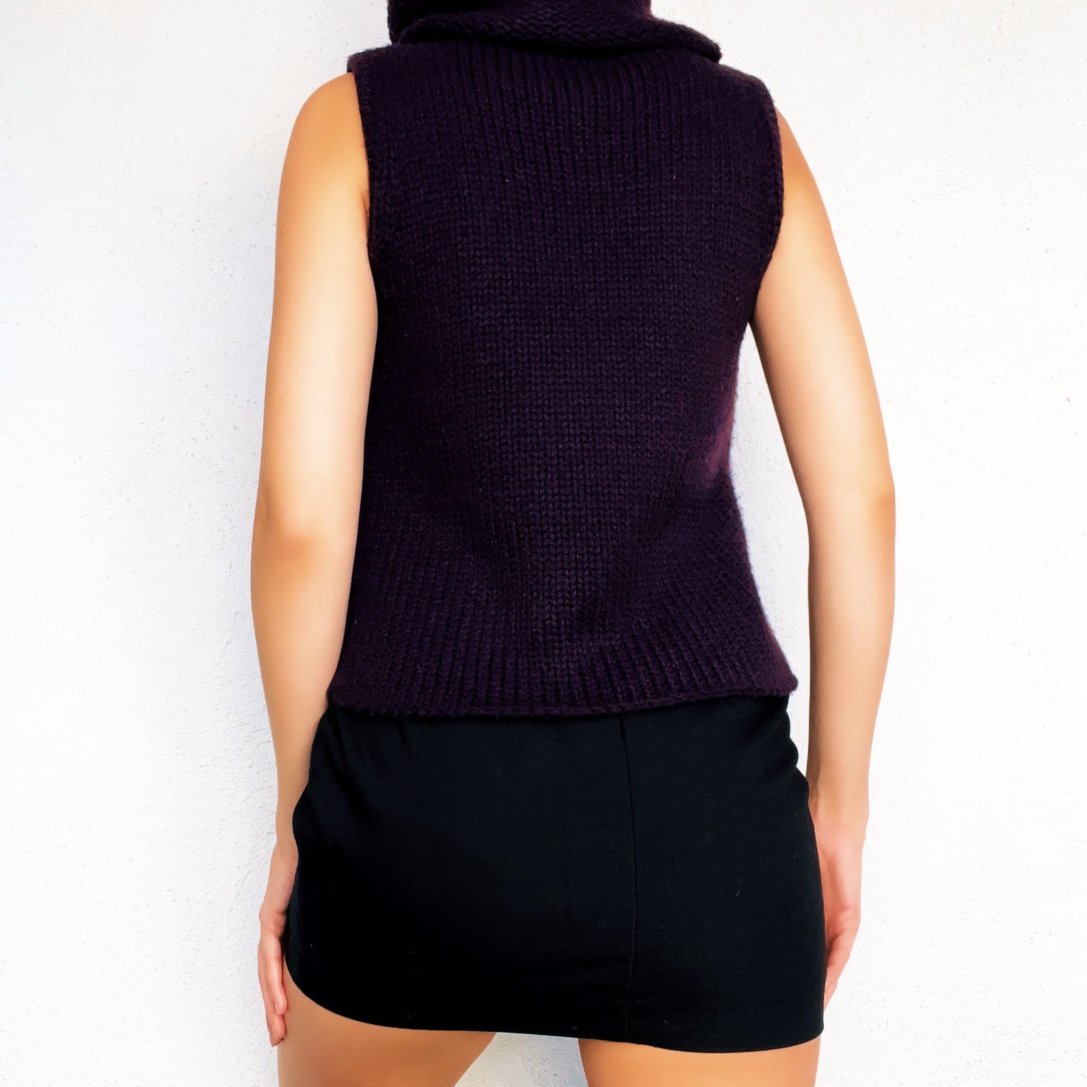 Sleeveless Knit Bow Top (M)