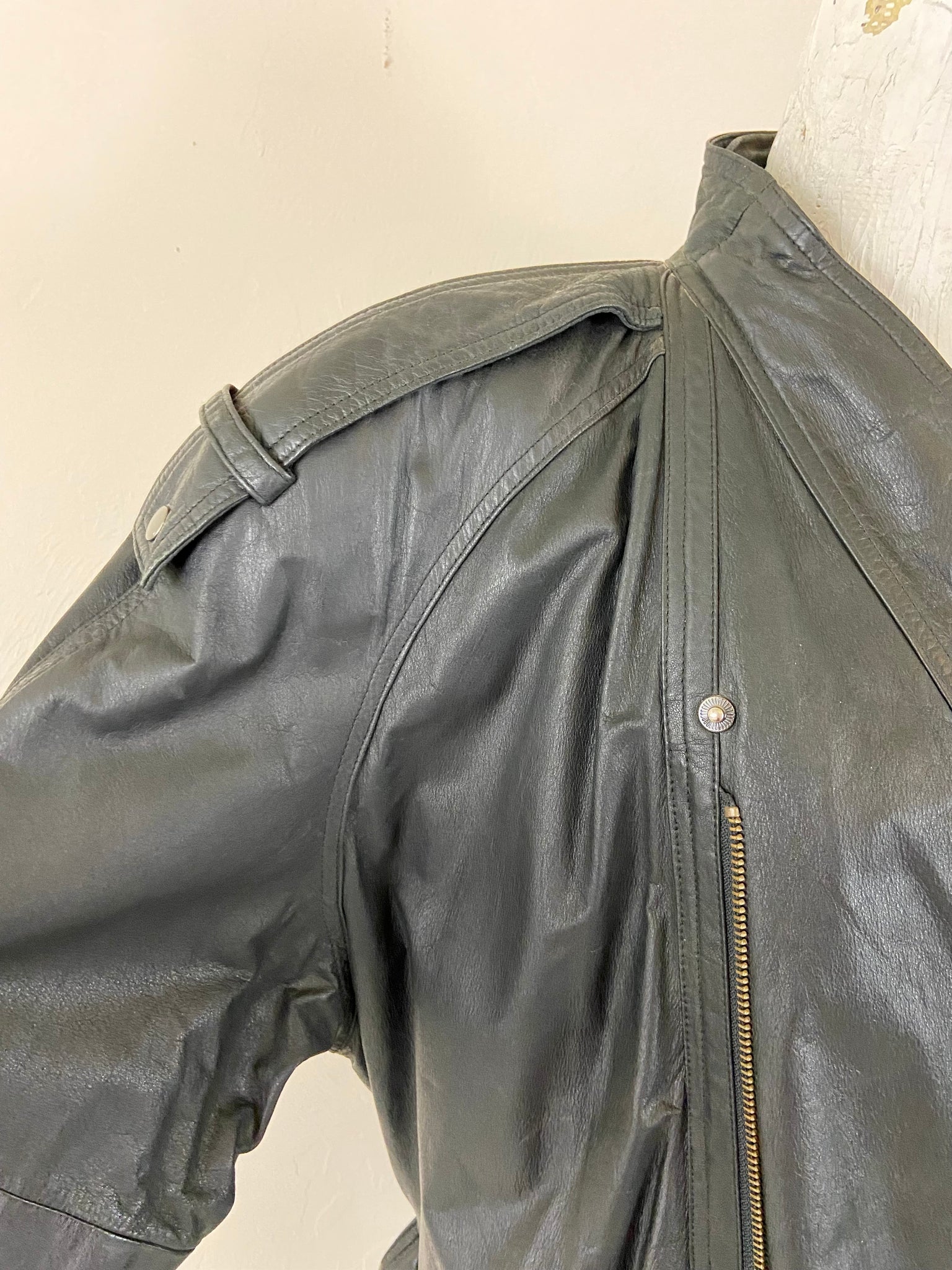 I O U full selling length Leather Coat