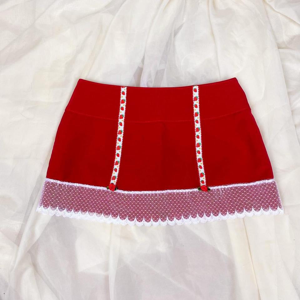 The Strawberry Shortcake Skirt (XS)