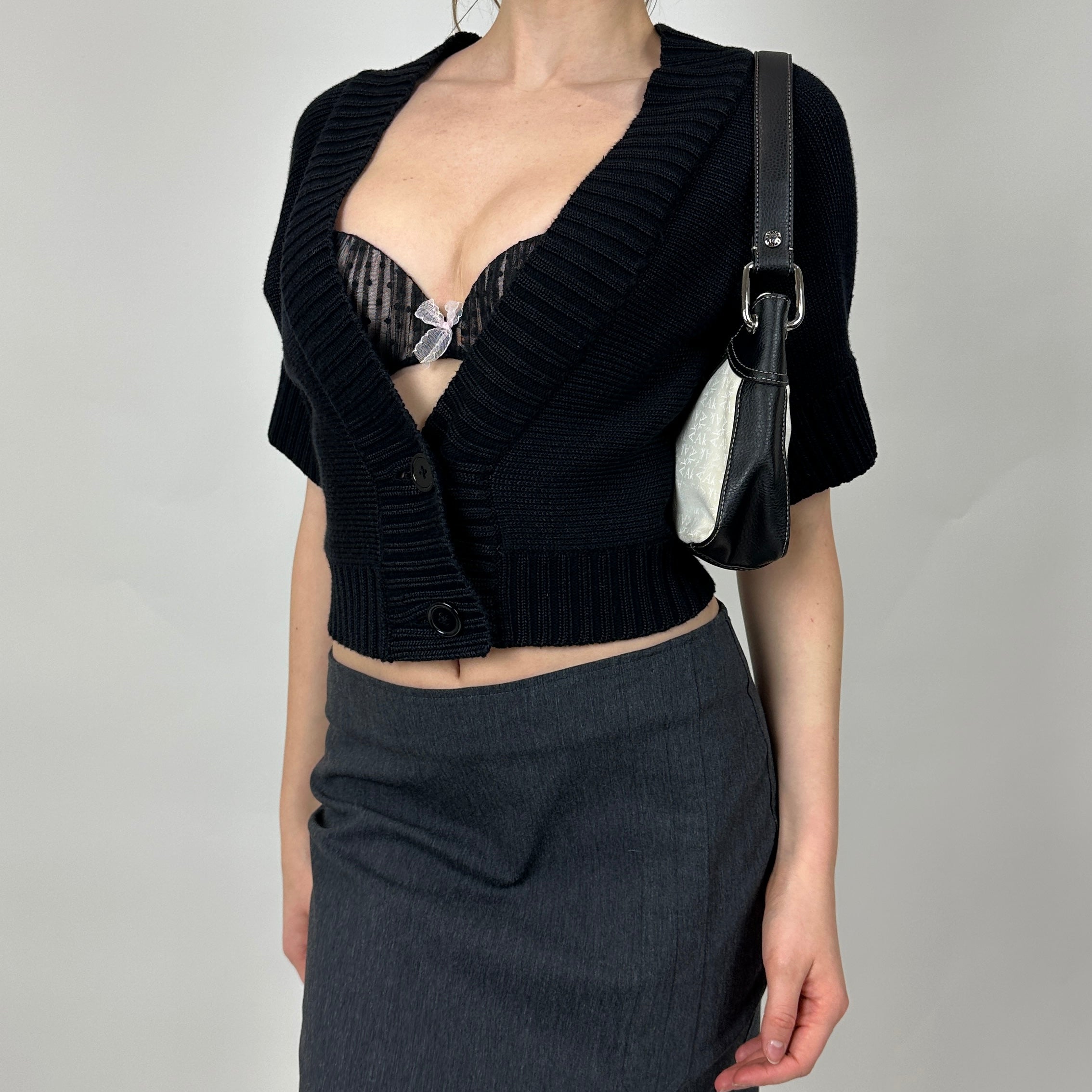90’s Black Knit Crop Top (S/M)