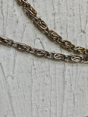 Layers of chains belt