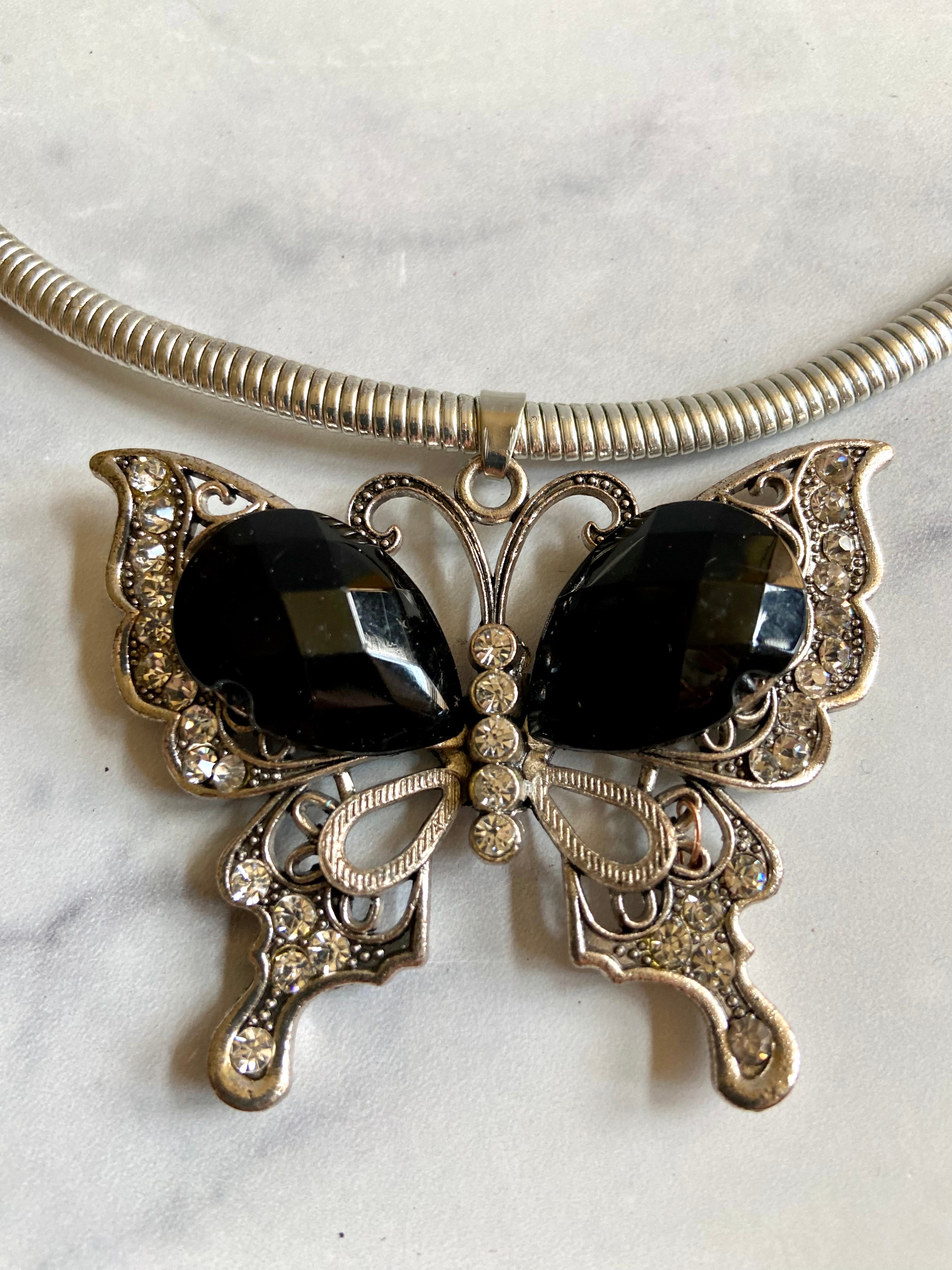Black butterfly choker