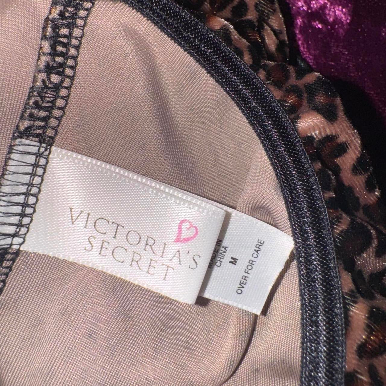 90s Victoria’s Secret Velvet Leopard Bodysuit (M)