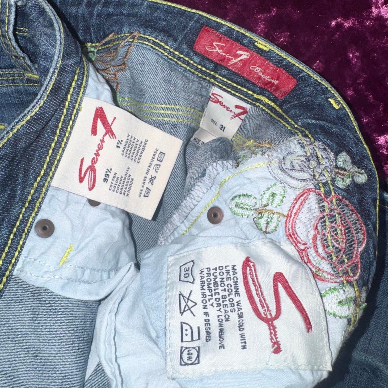 Y2K Embroidered Low Rise Jeans (M)