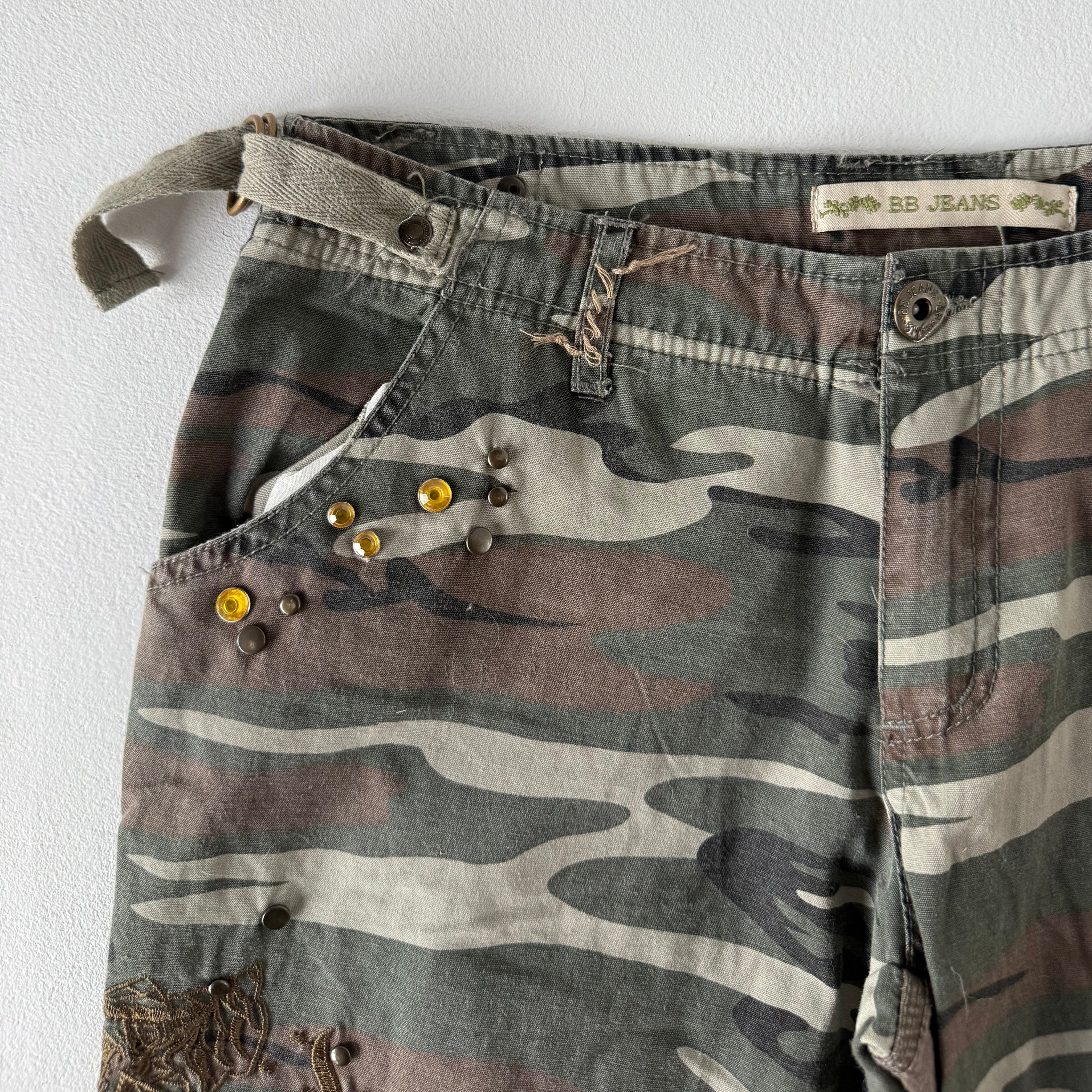 BB Jeans Embellished Camo Cargos (XS)