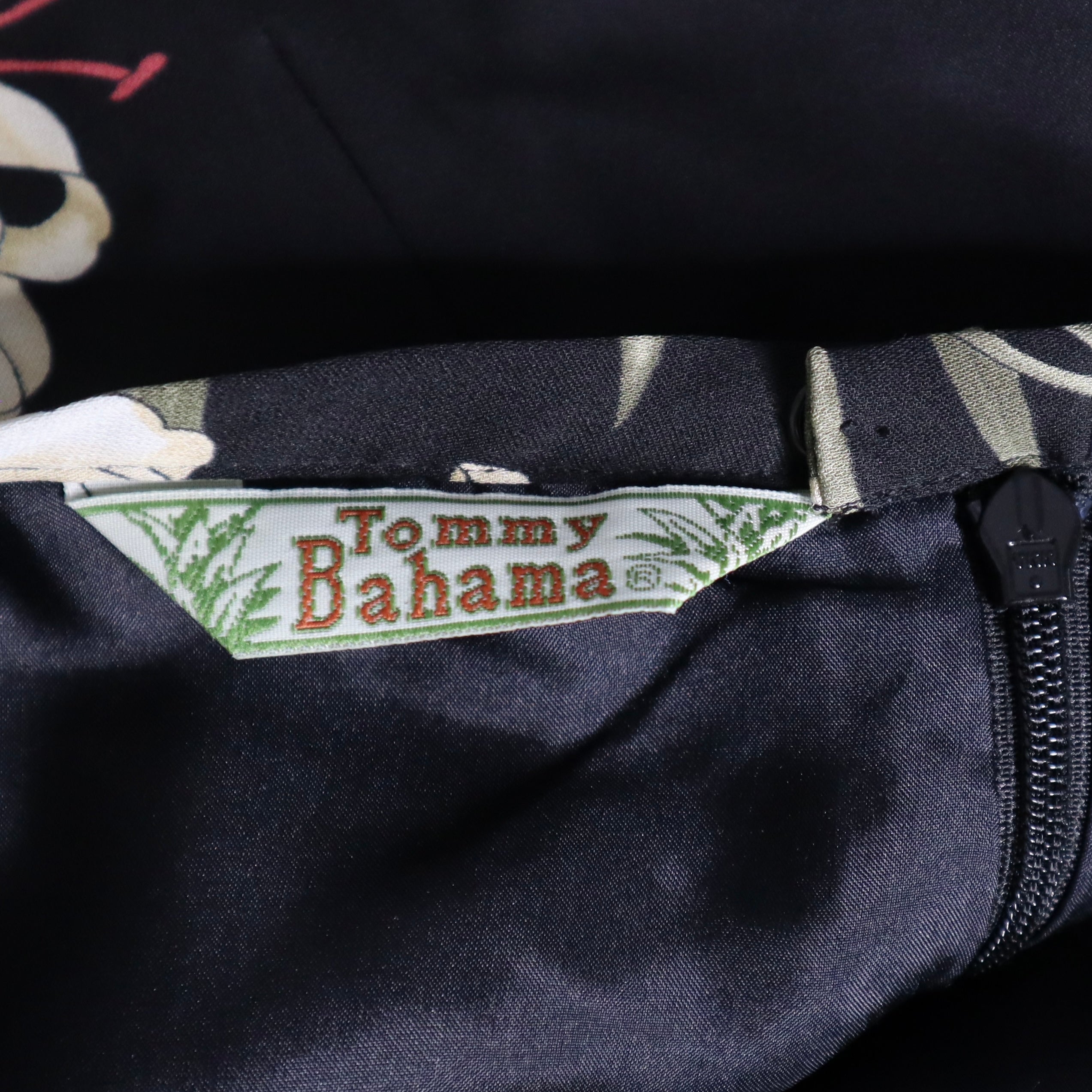 Y2K TOMMY BAHAMA Silk Floral Midi Skirt (S/M)