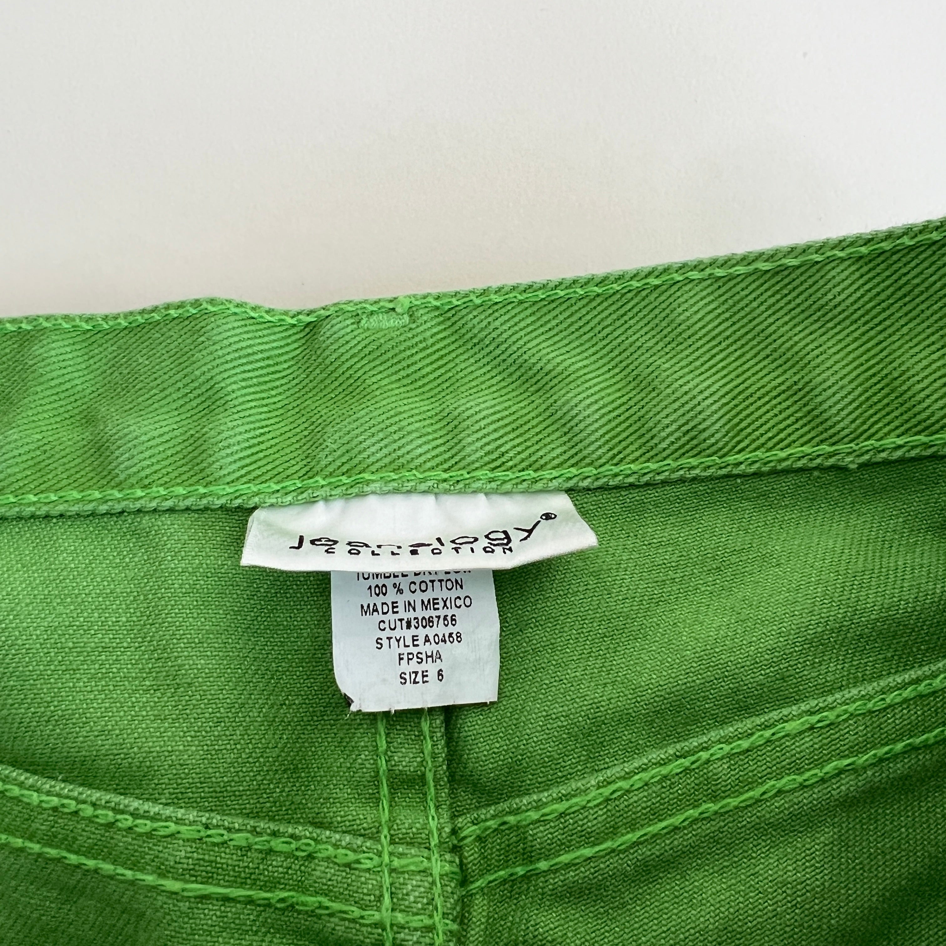 00s green mid rise denim short (M)
