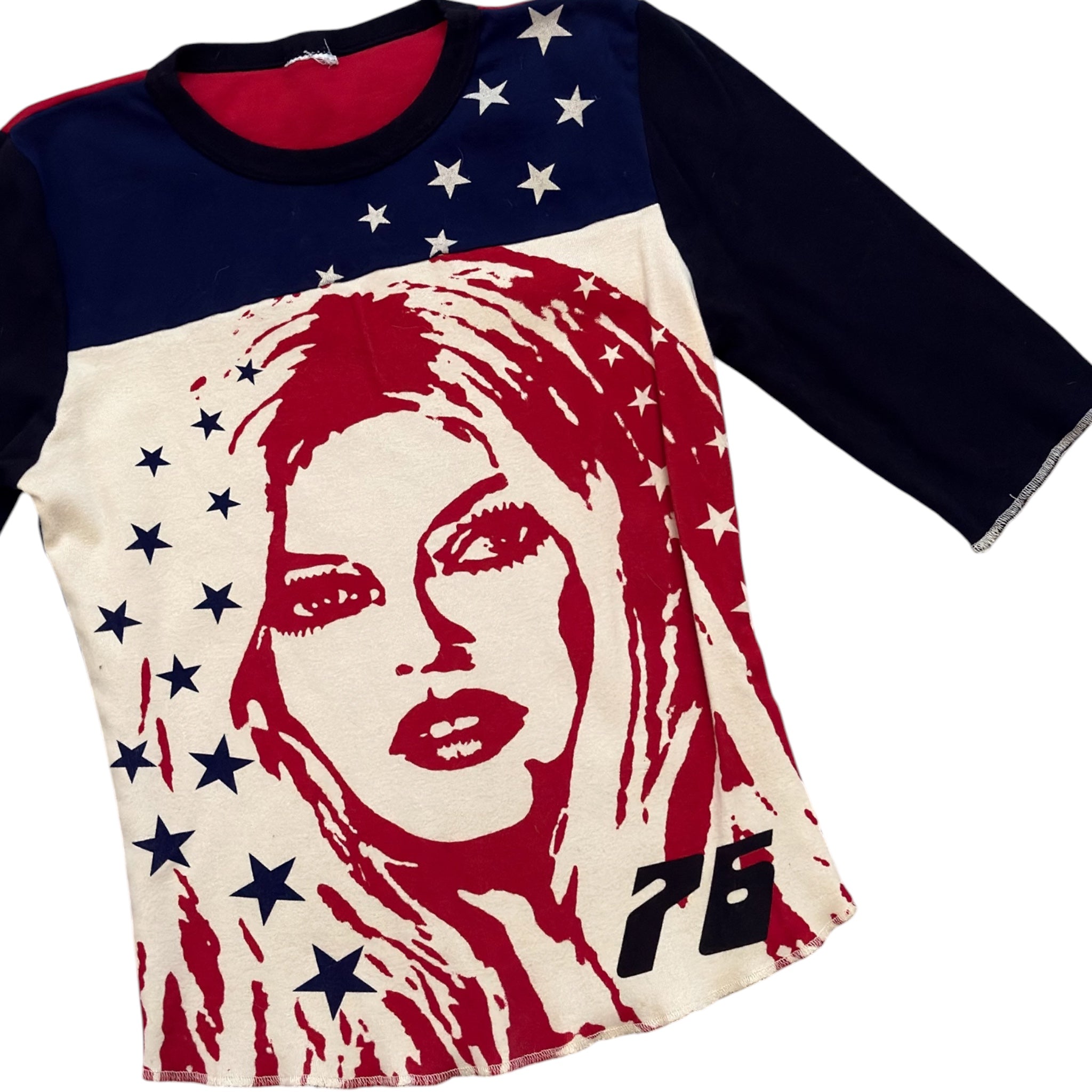 ITSUS y2k graphic 3/4 sleeve top (M)