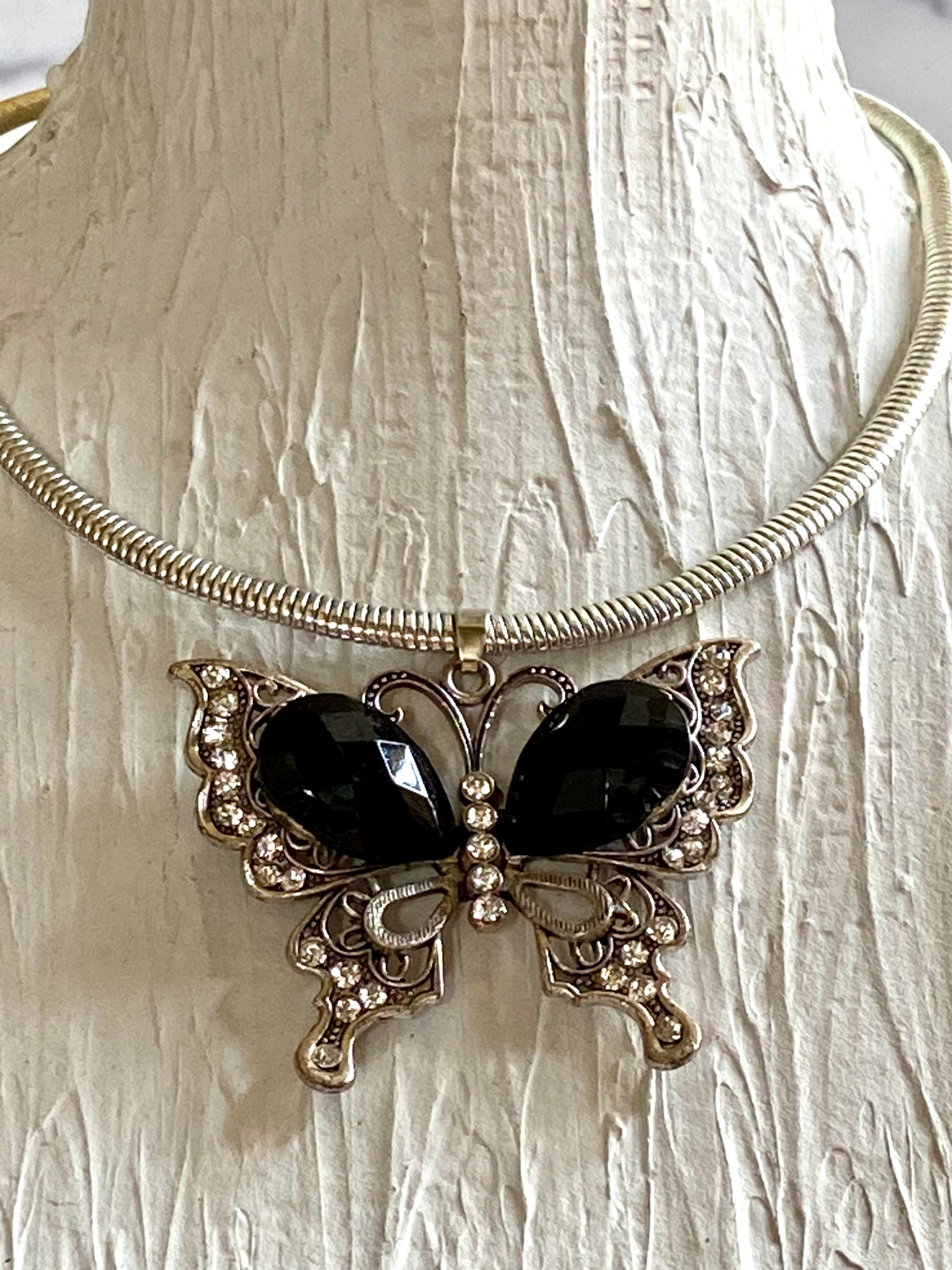Black butterfly choker