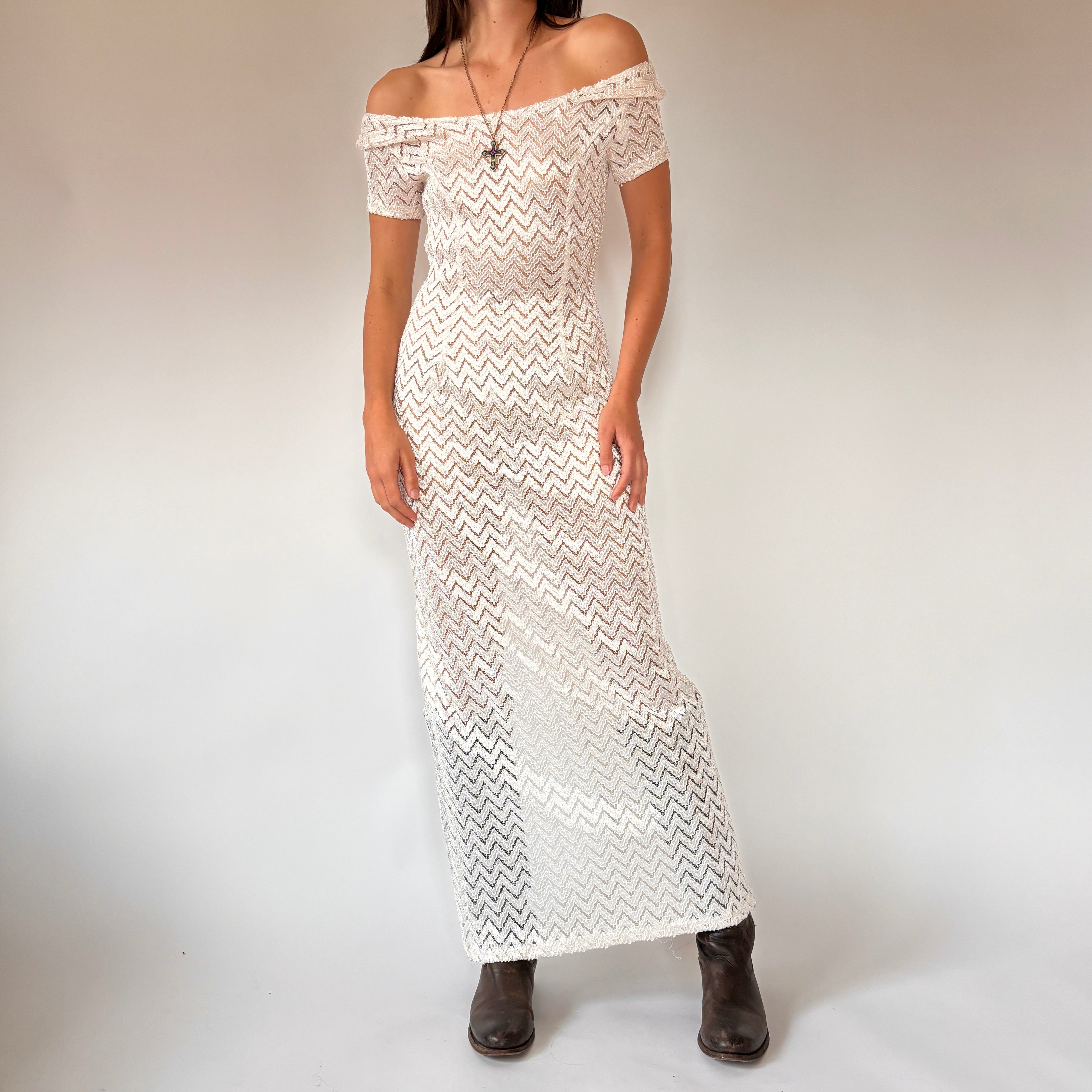 90s Sheer Cream Lace Maxi Dress (S/M)