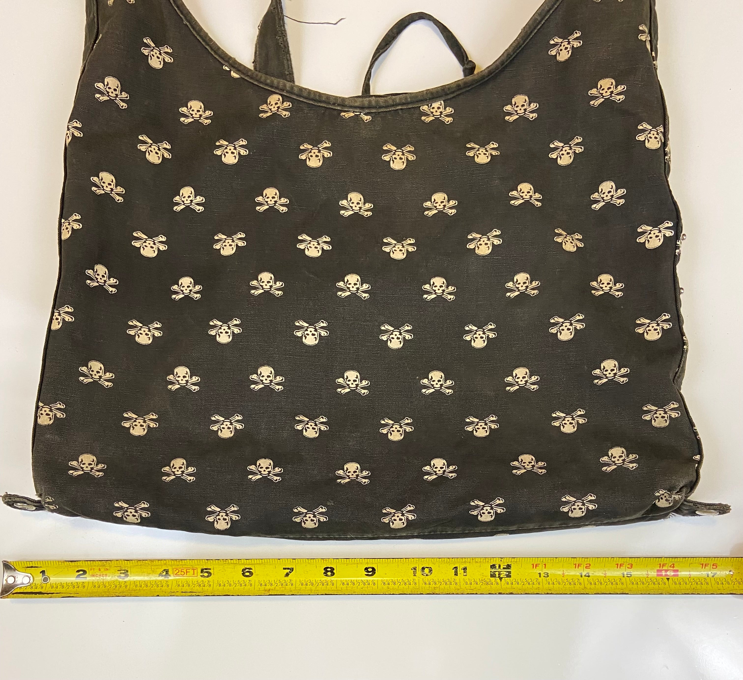 Skull ☠️ pattern fabric bag
